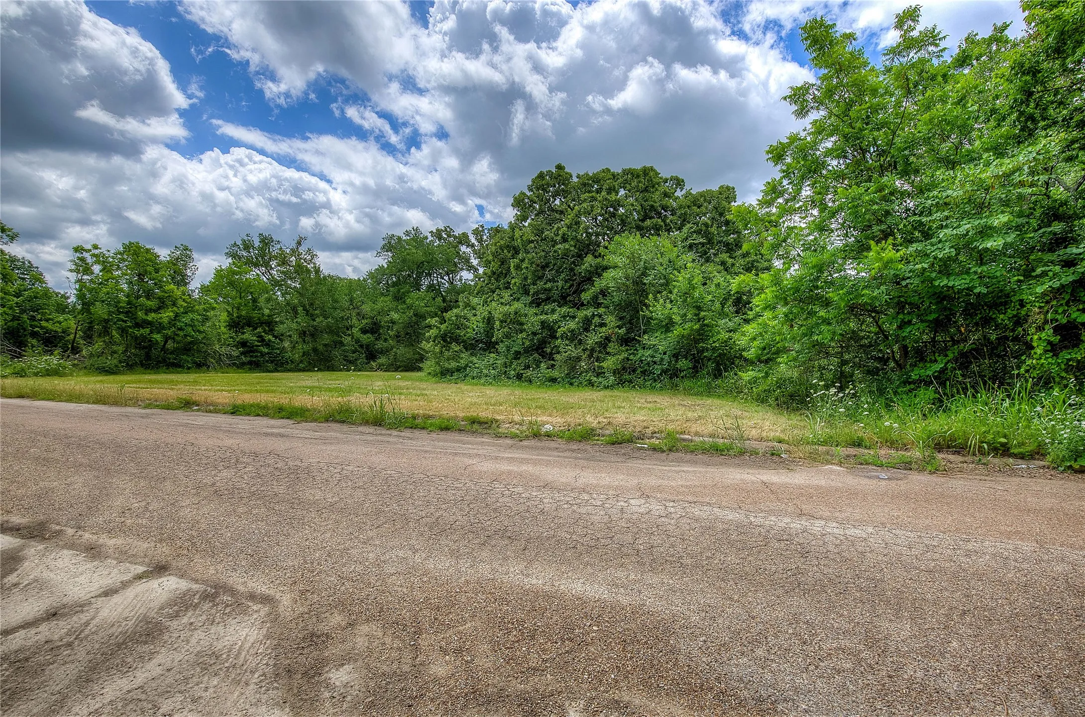 Unimproved Land For Sale in Hunt County , TBD Sycamore Street, Commerce, Texas 75428, 0, 0, Garage spaces, 0 Sqft, built in 0, mls#21277580, Real Estate Agent in Commerce, Homes For Sale in Hunt county, Homes For Sale in Commerce, Realtor in Commerce Texas, Real Estate Brokerage Independent Realty Texas, Luminita Cordes Realtor