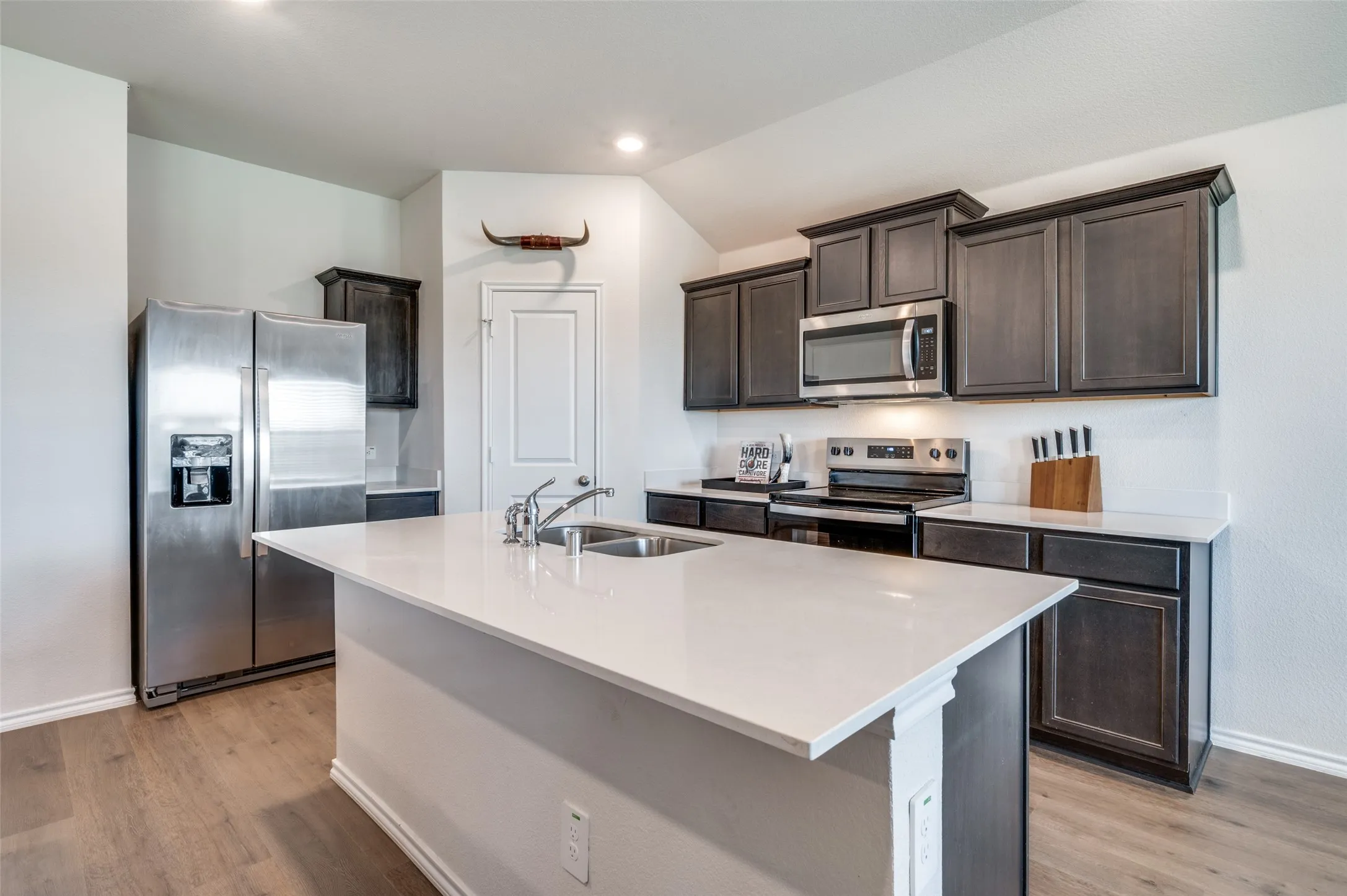 Single Family Residence For Rent in Denton County , 13105 Dawson Drive, Providence Village, Texas 76227, 3 Bedroom, 2 Bathroom, 2 Garage spaces, 1,411 Sqft, built in 2024, mls#21277587, Real Estate Agent in Providence Village, Homes For Rent in Denton county, Homes For Rent in Providence Village, Realtor in Providence Village Texas, Real Estate Brokerage Independent Realty Texas, Luminita Cordes Realtor