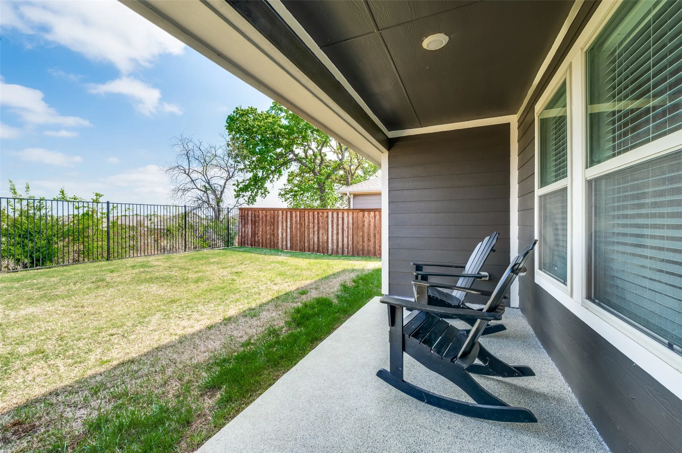 Single Family Residence For Rent in Denton County , 13105 Dawson Drive, Providence Village, Texas 76227, 3 Bedroom, 2 Bathroom, 2 Garage spaces, 1,411 Sqft, built in 2024, mls#21277587, Real Estate Agent in Providence Village, Homes For Rent in Denton county, Homes For Rent in Providence Village, Realtor in Providence Village Texas, Real Estate Brokerage Independent Realty Texas, Luminita Cordes Realtor