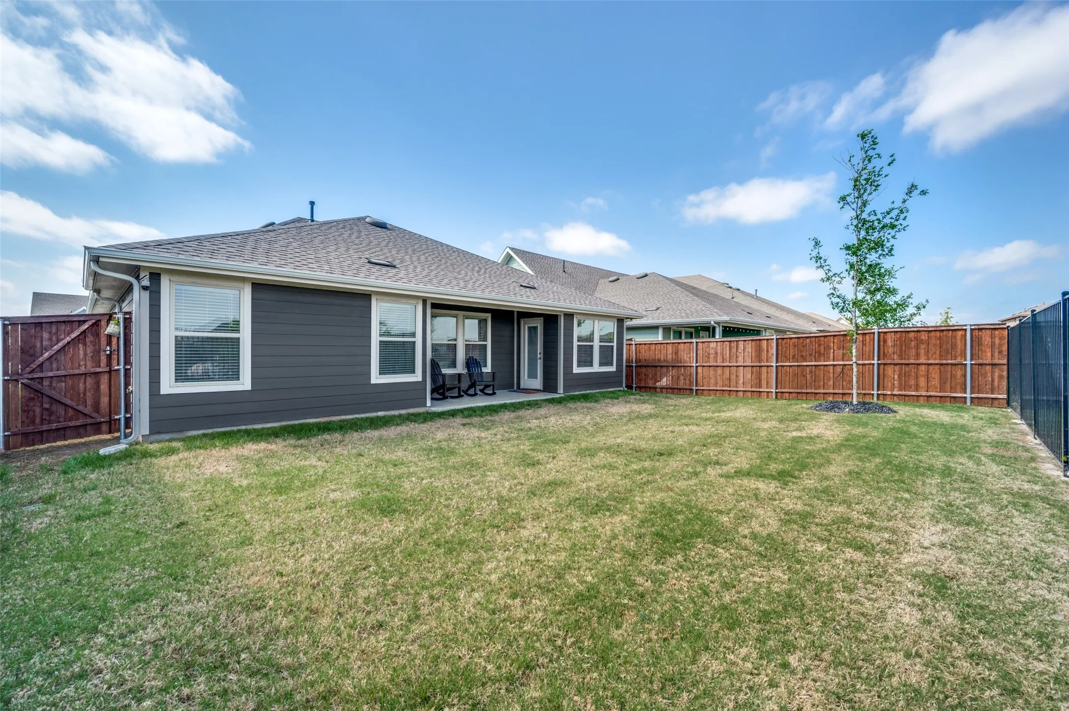 Single Family Residence For Rent in Denton County , 13105 Dawson Drive, Providence Village, Texas 76227, 3 Bedroom, 2 Bathroom, 2 Garage spaces, 1,411 Sqft, built in 2024, mls#21277587, Real Estate Agent in Providence Village, Homes For Rent in Denton county, Homes For Rent in Providence Village, Realtor in Providence Village Texas, Real Estate Brokerage Independent Realty Texas, Luminita Cordes Realtor