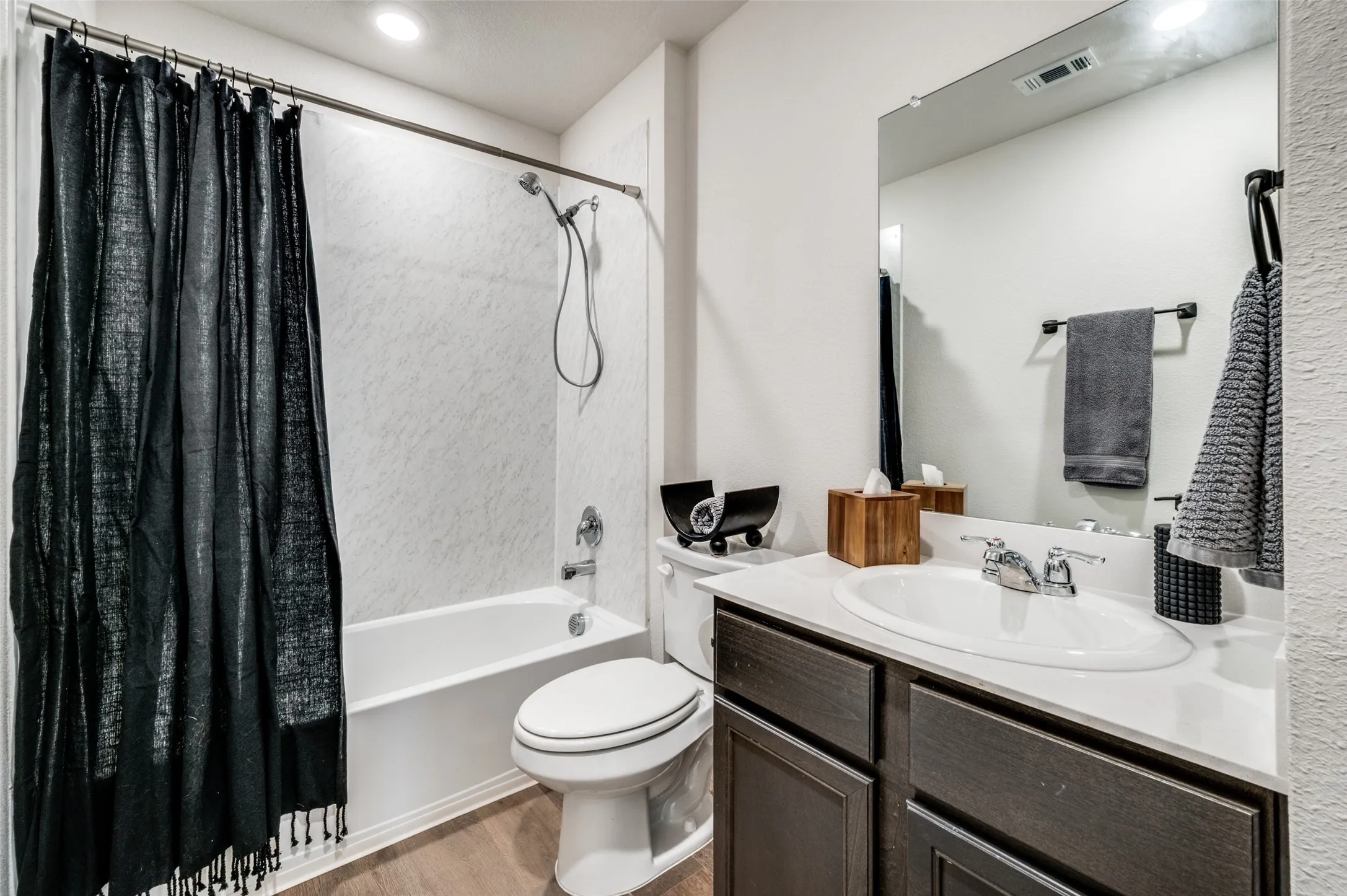Single Family Residence For Rent in Denton County , 13105 Dawson Drive, Providence Village, Texas 76227, 3 Bedroom, 2 Bathroom, 2 Garage spaces, 1,411 Sqft, built in 2024, mls#21277587, Real Estate Agent in Providence Village, Homes For Rent in Denton county, Homes For Rent in Providence Village, Realtor in Providence Village Texas, Real Estate Brokerage Independent Realty Texas, Luminita Cordes Realtor