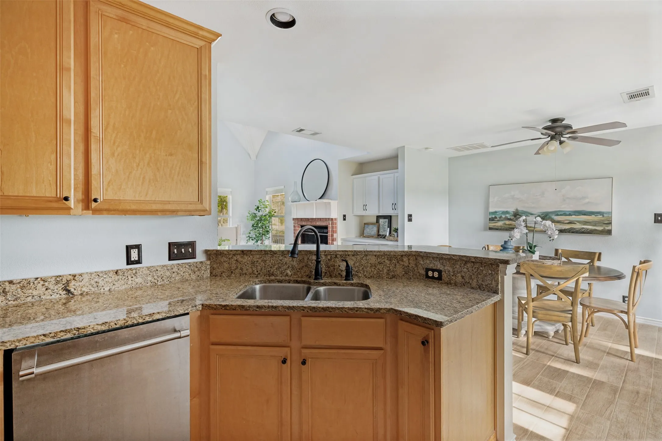 Single Family Residence For Sale in Collin County , 845 County Road 490, Princeton, Texas 75407, 4 Bedroom, 2 Bathroom, 2 Garage spaces, 2,677 Sqft, built in 1997, mls#21264386, Real Estate Agent in Princeton, Homes For Sale in Collin county, Homes For Sale in Princeton, Realtor in Princeton Texas, Real Estate Brokerage Independent Realty Texas, Luminita Cordes Realtor