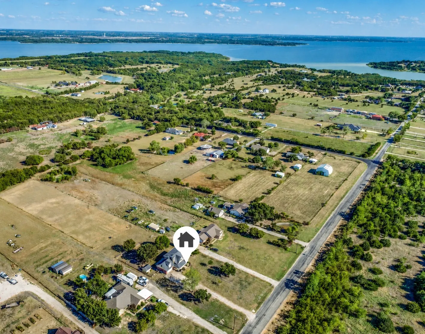 Single Family Residence For Sale in Collin County , 845 County Road 490, Princeton, Texas 75407, 4 Bedroom, 2 Bathroom, 2 Garage spaces, 2,677 Sqft, built in 1997, mls#21264386, Real Estate Agent in Princeton, Homes For Sale in Collin county, Homes For Sale in Princeton, Realtor in Princeton Texas, Real Estate Brokerage Independent Realty Texas, Luminita Cordes Realtor