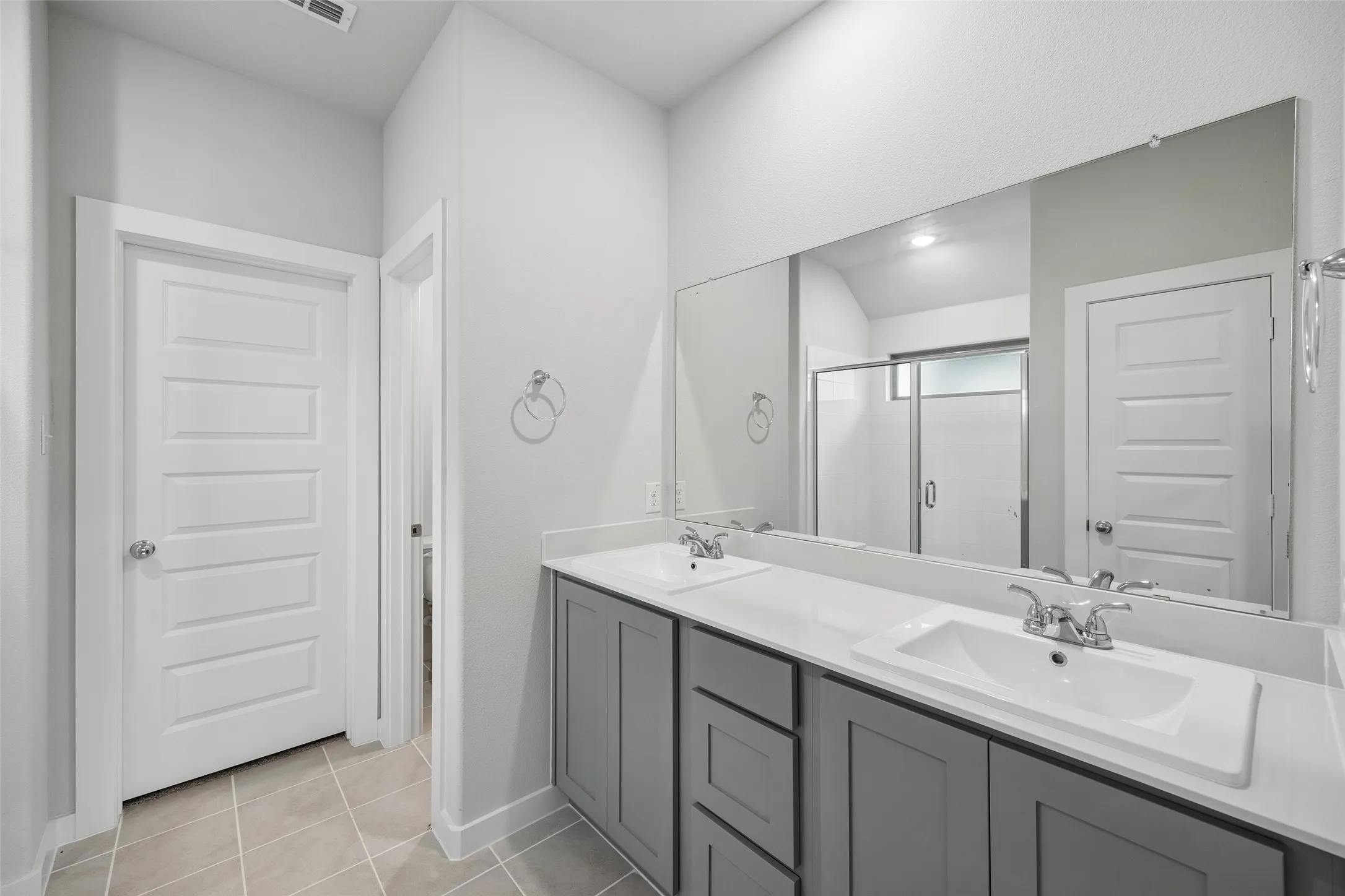 Single Family Residence For Sale in Collin County , 361 Silver Springs Lane, Lavon, Texas 75166, 4 Bedroom, 3 Bathroom, 2 Garage spaces, 2,466 Sqft, built in 2024, mls#21275777, Real Estate Agent in Lavon, Homes For Sale in Collin county, Homes For Sale in Lavon, Realtor in Lavon Texas, Real Estate Brokerage Independent Realty Texas, Luminita Cordes Realtor