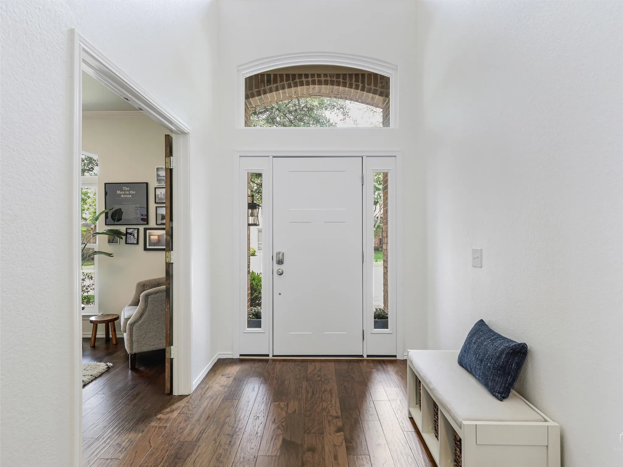 Single Family Residence For Sale in Denton County , 2373 Falcon Point Drive, Frisco, Texas 75033, 4 Bedroom, 4 Bathroom, 2 Garage spaces, 3,381 Sqft, built in 2005, mls#21276418, Real Estate Agent in Frisco, Homes For Sale in Denton county, Homes For Sale in Frisco, Realtor in Frisco Texas, Real Estate Brokerage Independent Realty Texas, Luminita Cordes Realtor