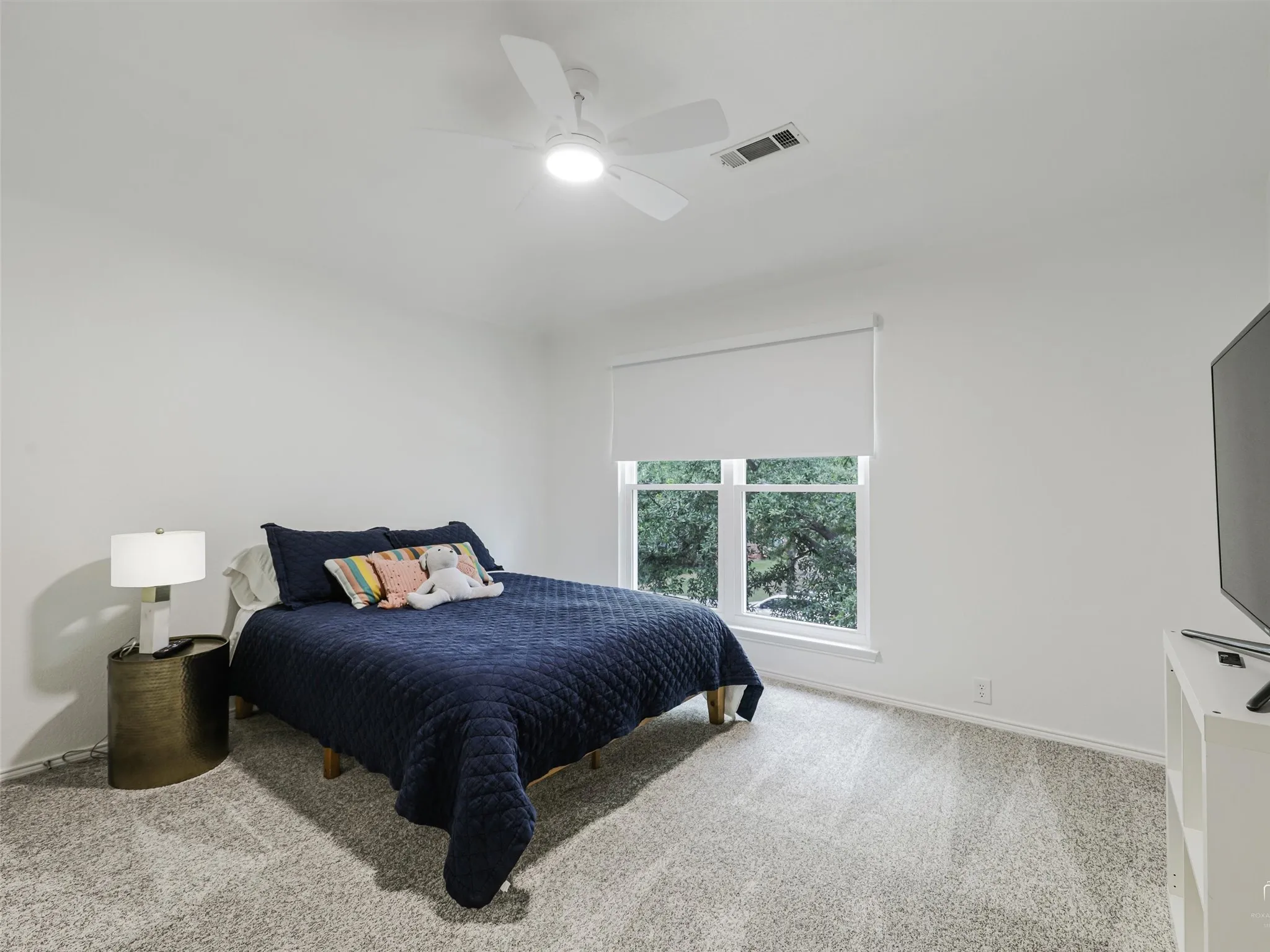 Single Family Residence For Sale in Denton County , 2373 Falcon Point Drive, Frisco, Texas 75033, 4 Bedroom, 4 Bathroom, 2 Garage spaces, 3,381 Sqft, built in 2005, mls#21276418, Real Estate Agent in Frisco, Homes For Sale in Denton county, Homes For Sale in Frisco, Realtor in Frisco Texas, Real Estate Brokerage Independent Realty Texas, Luminita Cordes Realtor