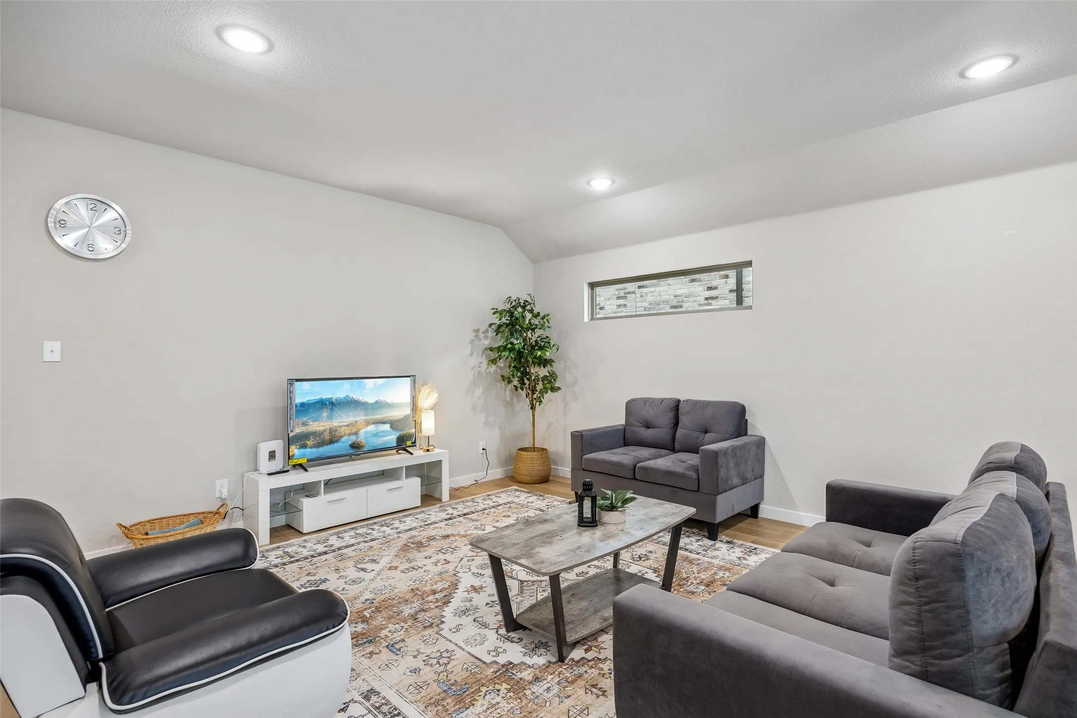 Single Family Residence For Sale in Collin County , 383 Silver Springs Lane, Lavon, Texas 75166, 4 Bedroom, 3 Bathroom, 2 Garage spaces, 2,466 Sqft, built in 2024, Price $384,900, mls#21275639, Real Estate Agent in Lavon, Homes For Sale in Collin county, Homes For Sale in Lavon, Realtor in Lavon Texas, Real Estate Brokerage Independent Realty Texas, Luminita Cordes Realtor