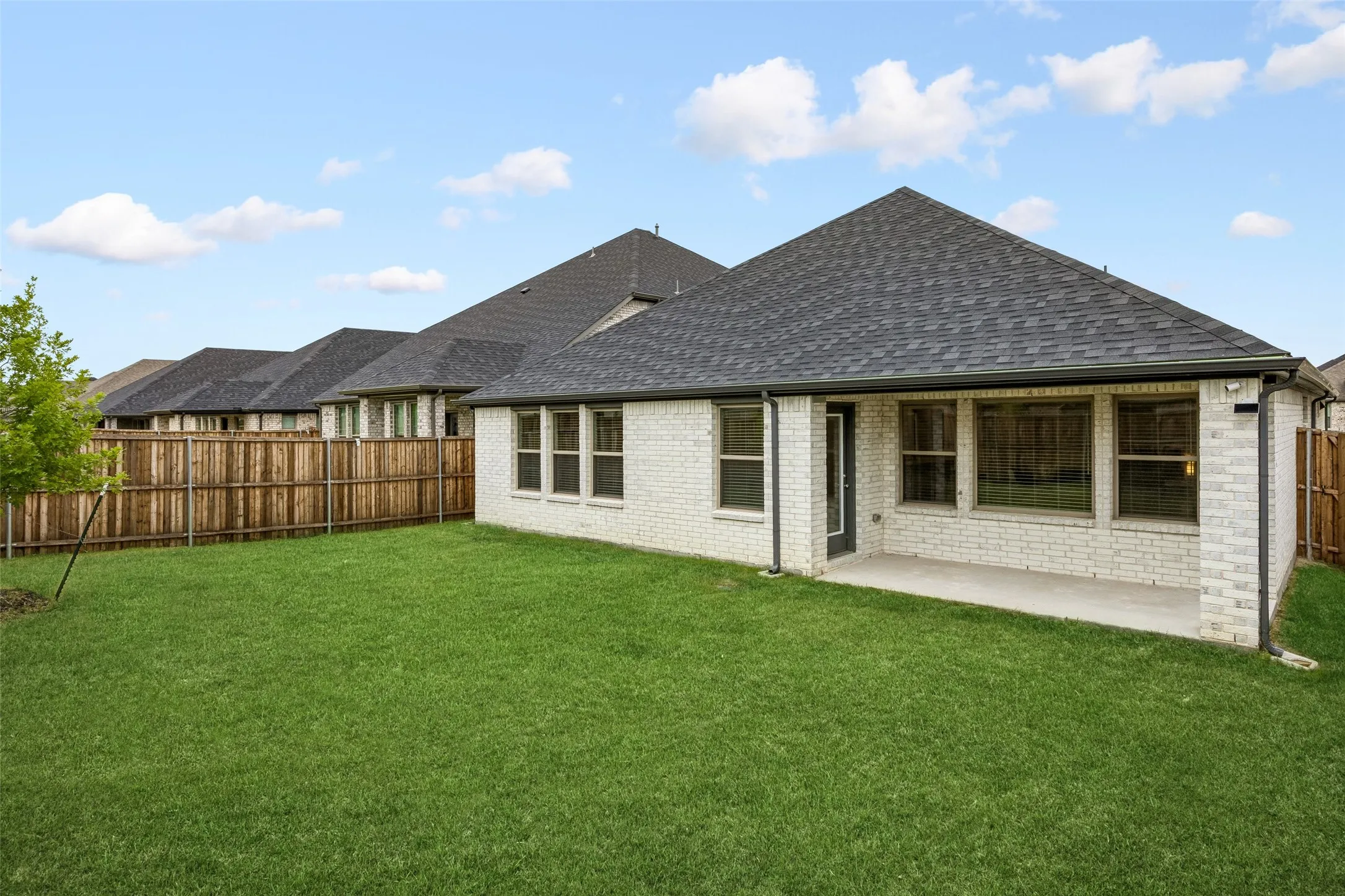 Single Family Residence For Sale in Collin County , 383 Silver Springs Lane, Lavon, Texas 75166, 4 Bedroom, 3 Bathroom, 2 Garage spaces, 2,466 Sqft, built in 2024, Price $384,900, mls#21275639, Real Estate Agent in Lavon, Homes For Sale in Collin county, Homes For Sale in Lavon, Realtor in Lavon Texas, Real Estate Brokerage Independent Realty Texas, Luminita Cordes Realtor