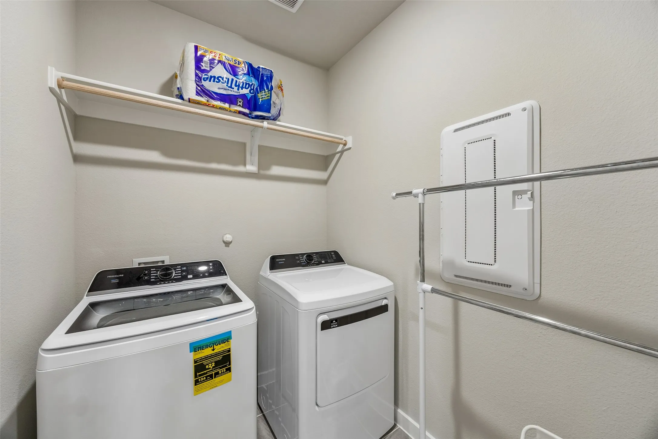 Single Family Residence For Sale in Collin County , 383 Silver Springs Lane, Lavon, Texas 75166, 4 Bedroom, 3 Bathroom, 2 Garage spaces, 2,466 Sqft, built in 2024, Price $384,900, mls#21275639, Real Estate Agent in Lavon, Homes For Sale in Collin county, Homes For Sale in Lavon, Realtor in Lavon Texas, Real Estate Brokerage Independent Realty Texas, Luminita Cordes Realtor