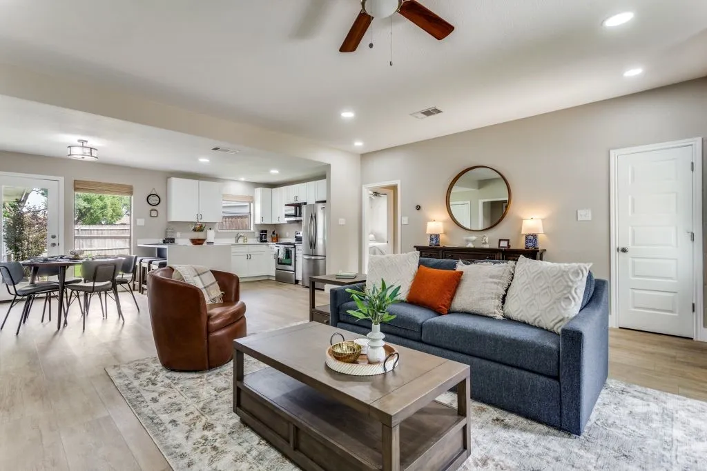 Single Family Residence For Rent in Denton County , 926 Hillside Lane, Flower Mound, Texas 75028, 3 Bedroom, 2 Bathroom, 2 Garage spaces, 1,498 Sqft, built in 1983, mls#21277614, Real Estate Agent in Flower Mound, Homes For Rent in Denton county, Homes For Rent in Flower Mound, Realtor in Flower Mound Texas, Real Estate Brokerage Independent Realty Texas, Luminita Cordes Realtor