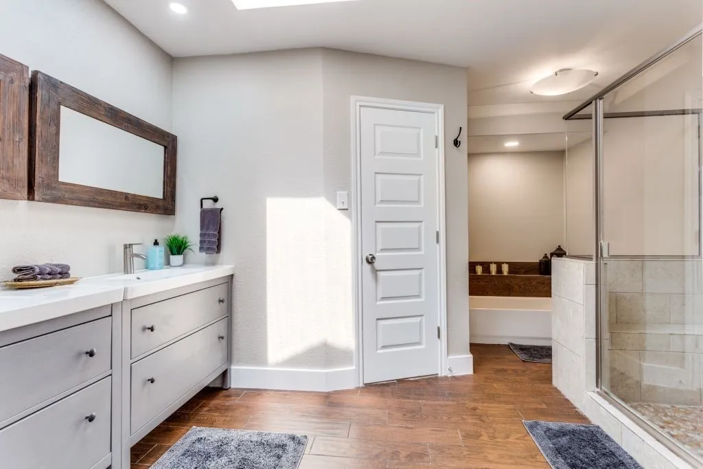 Single Family Residence For Rent in Denton County , 926 Hillside Lane, Flower Mound, Texas 75028, 3 Bedroom, 2 Bathroom, 2 Garage spaces, 1,498 Sqft, built in 1983, mls#21277614, Real Estate Agent in Flower Mound, Homes For Rent in Denton county, Homes For Rent in Flower Mound, Realtor in Flower Mound Texas, Real Estate Brokerage Independent Realty Texas, Luminita Cordes Realtor