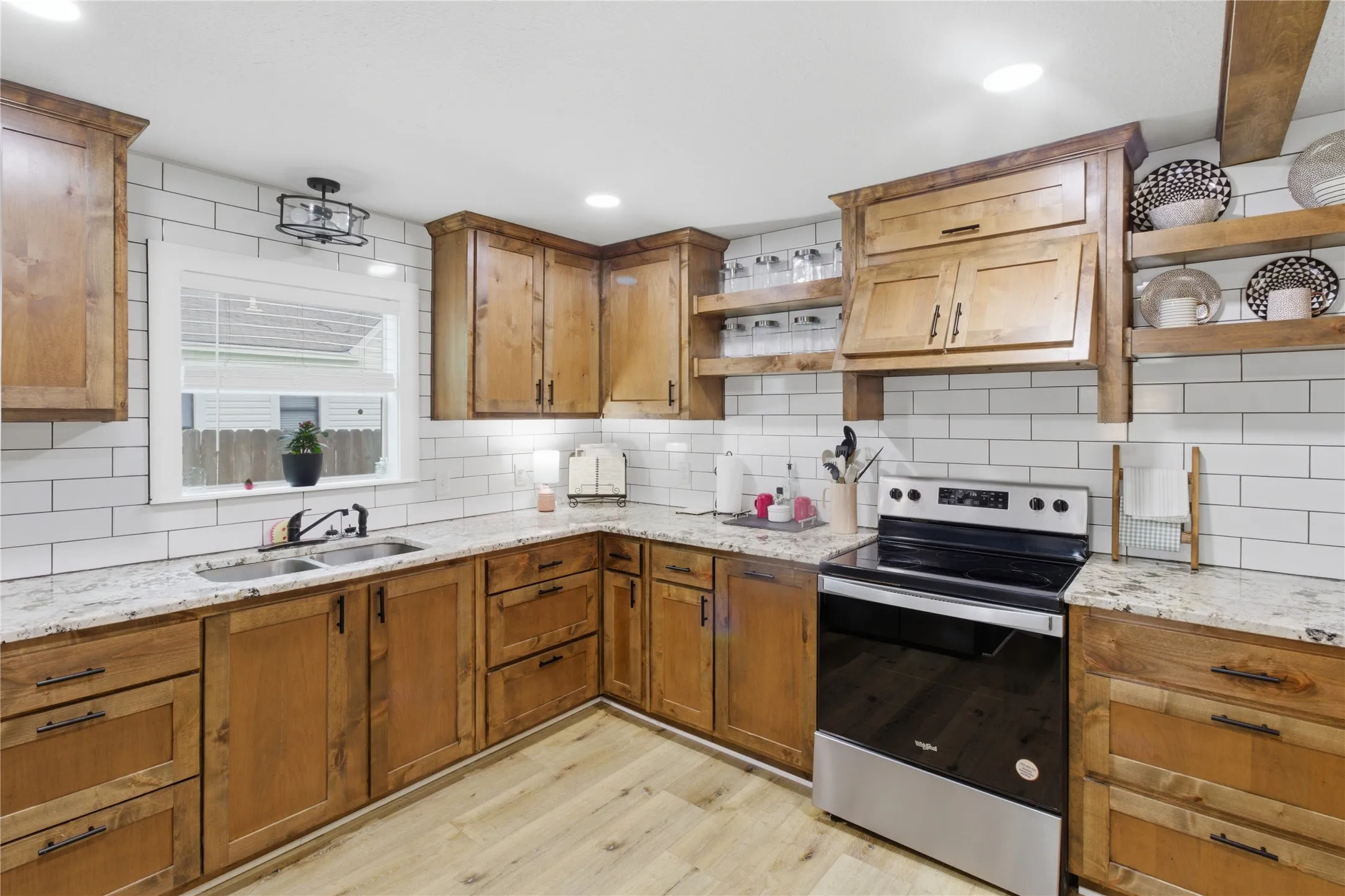 Single Family Residence For Sale in Wood County , 307 Locust Street, Winnsboro, Texas 75494, 2 Bedrooms, 1 Bathroom, Garage spaces, 1,168 Sqft, built in 1950, Price $215,000, mls#21277603, Real Estate Agent in Winnsboro, Homes For Sale in Wood county, Homes For Sale in Winnsboro, Realtor in Winnsboro Texas, Real Estate Brokerage Independent Realty Texas, Luminita Cordes Realtor