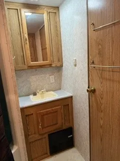 Manufactured Home For Sale in Wood County , 6435 FM 17 LOTS 205-207, Yantis, Texas 75497, 1 Bedroom, 1 Bathroom, Garage spaces, 399 Sqft, built in 2019, mls#21277598, Real Estate Agent in Yantis, Homes For Sale in Wood county, Homes For Sale in Yantis, Realtor in Yantis Texas, Real Estate Brokerage Independent Realty Texas, Luminita Cordes Realtor