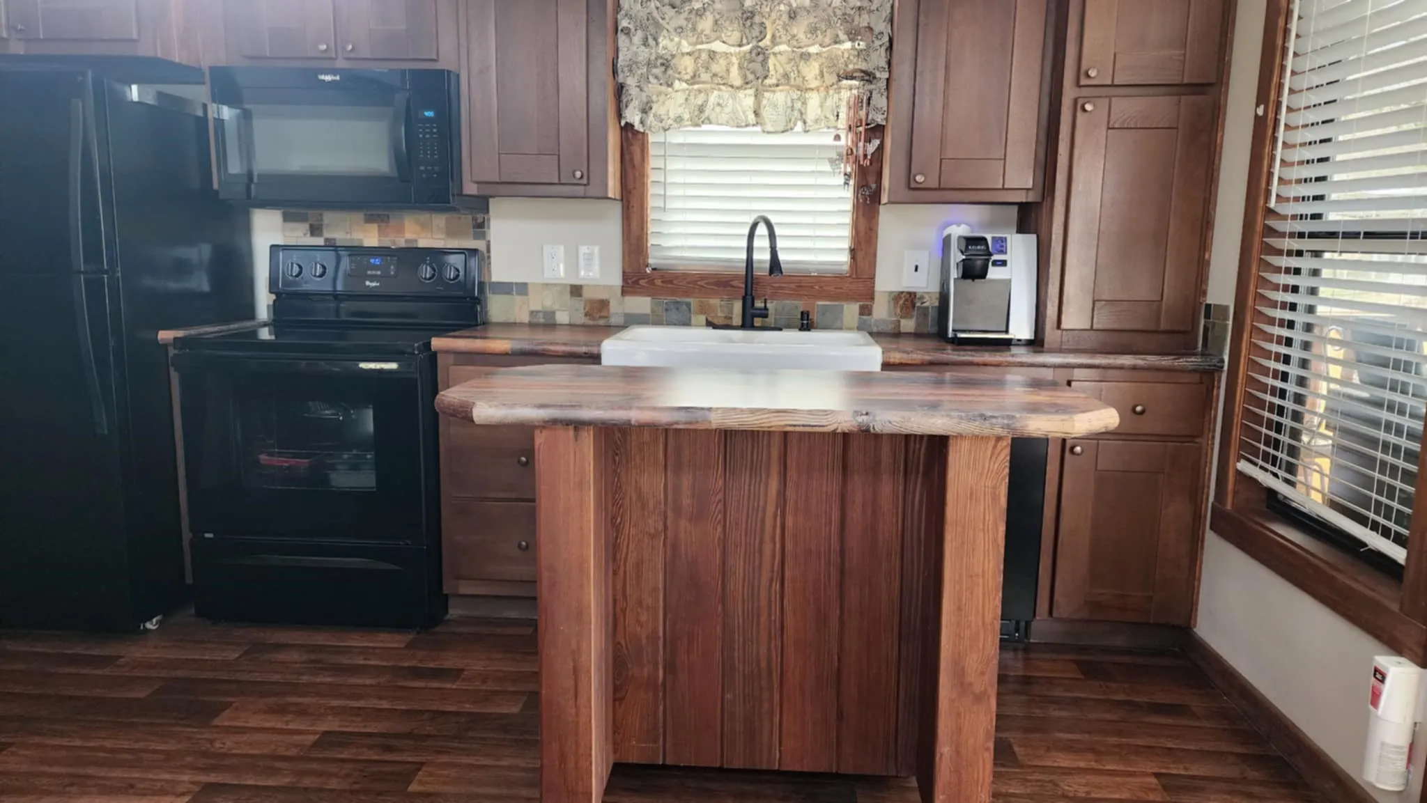 Manufactured Home For Sale in Wood County , 6435 FM 17 LOTS 205-207, Yantis, Texas 75497, 1 Bedroom, 1 Bathroom, Garage spaces, 399 Sqft, built in 2019, mls#21277598, Real Estate Agent in Yantis, Homes For Sale in Wood county, Homes For Sale in Yantis, Realtor in Yantis Texas, Real Estate Brokerage Independent Realty Texas, Luminita Cordes Realtor