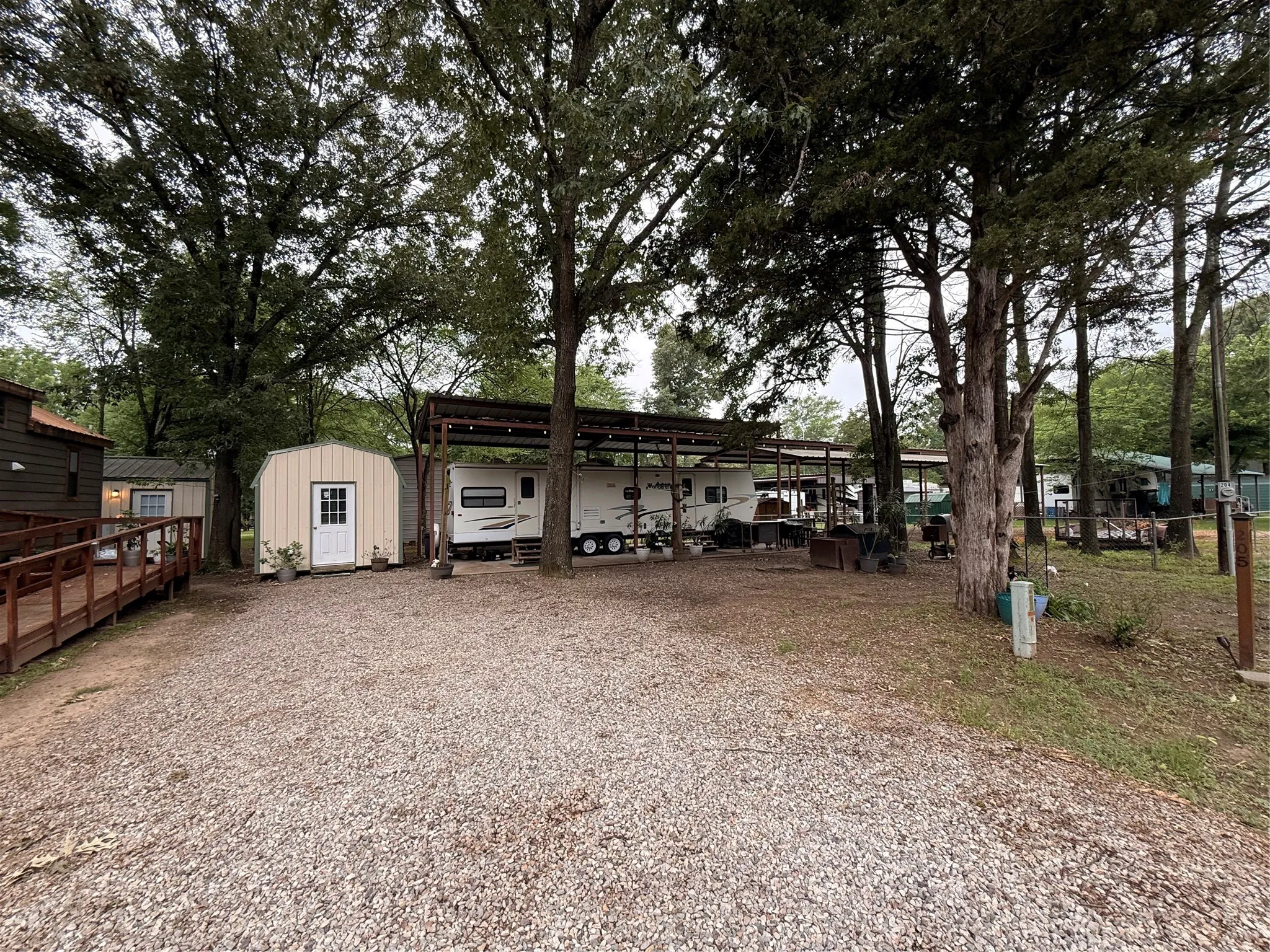 Manufactured Home For Sale in Wood County , 6435 FM 17 LOTS 205-207, Yantis, Texas 75497, 1 Bedroom, 1 Bathroom, Garage spaces, 399 Sqft, built in 2019, mls#21277598, Real Estate Agent in Yantis, Homes For Sale in Wood county, Homes For Sale in Yantis, Realtor in Yantis Texas, Real Estate Brokerage Independent Realty Texas, Luminita Cordes Realtor