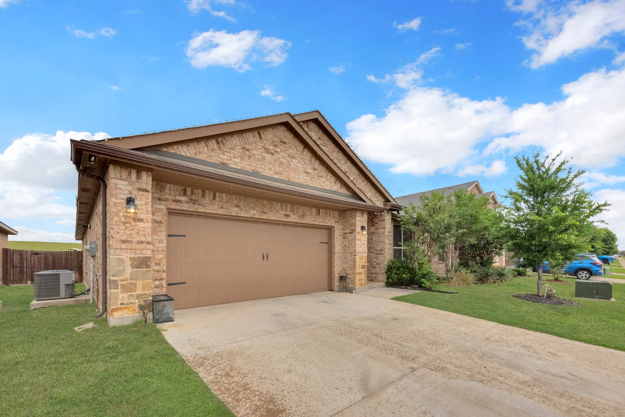 Single Family Residence For Sale in Denton County , 16128 Bronte Lane, Fort Worth, Texas 76247, 3 Bedroom, 2 Bathroom, 2 Garage spaces, 1,804 Sqft, built in 2020, mls#21277710, Real Estate Agent in Fort Worth, Homes For Sale in Denton county, Homes For Sale in Fort Worth, Realtor in Fort Worth Texas, Real Estate Brokerage Independent Realty Texas, Luminita Cordes Realtor