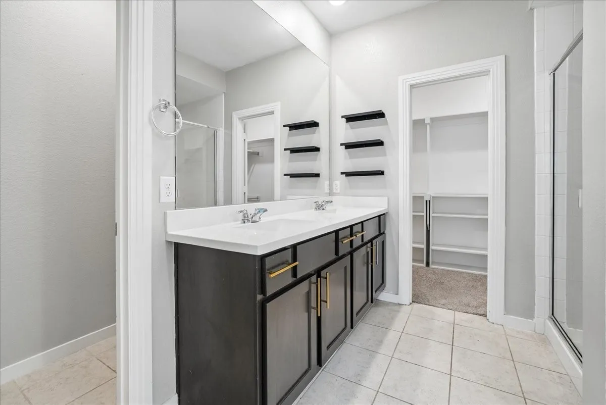 Single Family Residence For Sale in Kaufman County , 3911 Rochelle Lane, Forney, Texas 75126, 4 Bedrooms, 3 Bathrooms, 2 Garage spaces, 2,360 Sqft, built in 2020, Price $350,000, mls#21277680, Real Estate Agent in Forney, Homes For Sale in Kaufman county, Homes For Sale in Forney, Realtor in Forney Texas, Real Estate Brokerage Independent Realty Texas, Luminita Cordes Realtor