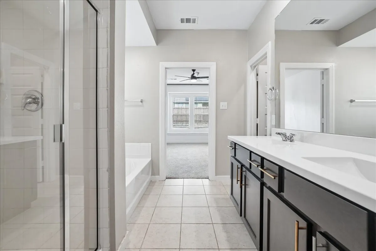 Single Family Residence For Sale in Kaufman County , 3911 Rochelle Lane, Forney, Texas 75126, 4 Bedrooms, 3 Bathrooms, 2 Garage spaces, 2,360 Sqft, built in 2020, Price $350,000, mls#21277680, Real Estate Agent in Forney, Homes For Sale in Kaufman county, Homes For Sale in Forney, Realtor in Forney Texas, Real Estate Brokerage Independent Realty Texas, Luminita Cordes Realtor
