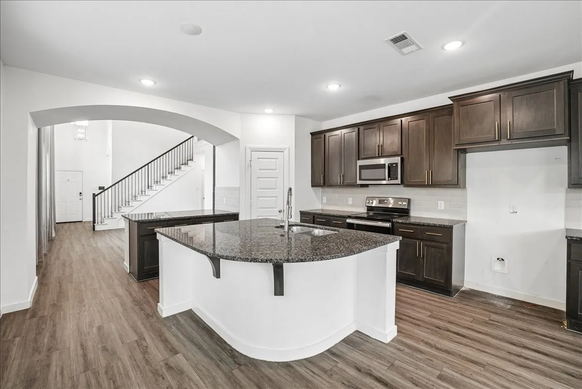 Single Family Residence For Sale in Kaufman County , 3911 Rochelle Lane, Forney, Texas 75126, 4 Bedrooms, 3 Bathrooms, 2 Garage spaces, 2,360 Sqft, built in 2020, Price $350,000, mls#21277680, Real Estate Agent in Forney, Homes For Sale in Kaufman county, Homes For Sale in Forney, Realtor in Forney Texas, Real Estate Brokerage Independent Realty Texas, Luminita Cordes Realtor