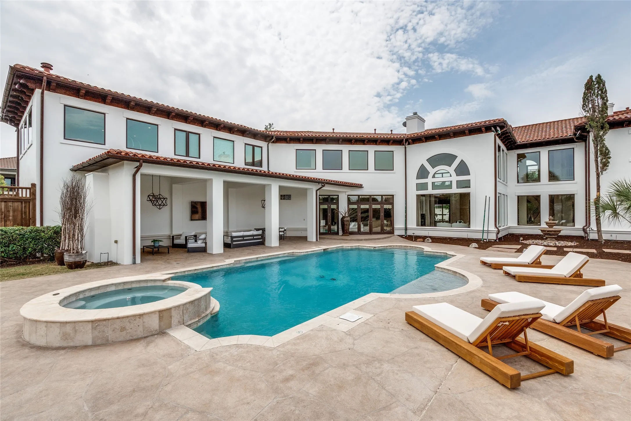 Single Family Residence For Sale in Denton County , 6432 Sudbury Road, Plano, Texas 75024, 6 Bedroom, 9 Bathroom, 4 Garage spaces, 13,265 Sqft, built in 2005, Price $7,999,000, mls#21277681, Real Estate Agent in Plano, Homes For Sale in Denton county, Homes For Sale in Plano, Realtor in Plano Texas, Real Estate Brokerage Independent Realty Texas, Luminita Cordes Realtor