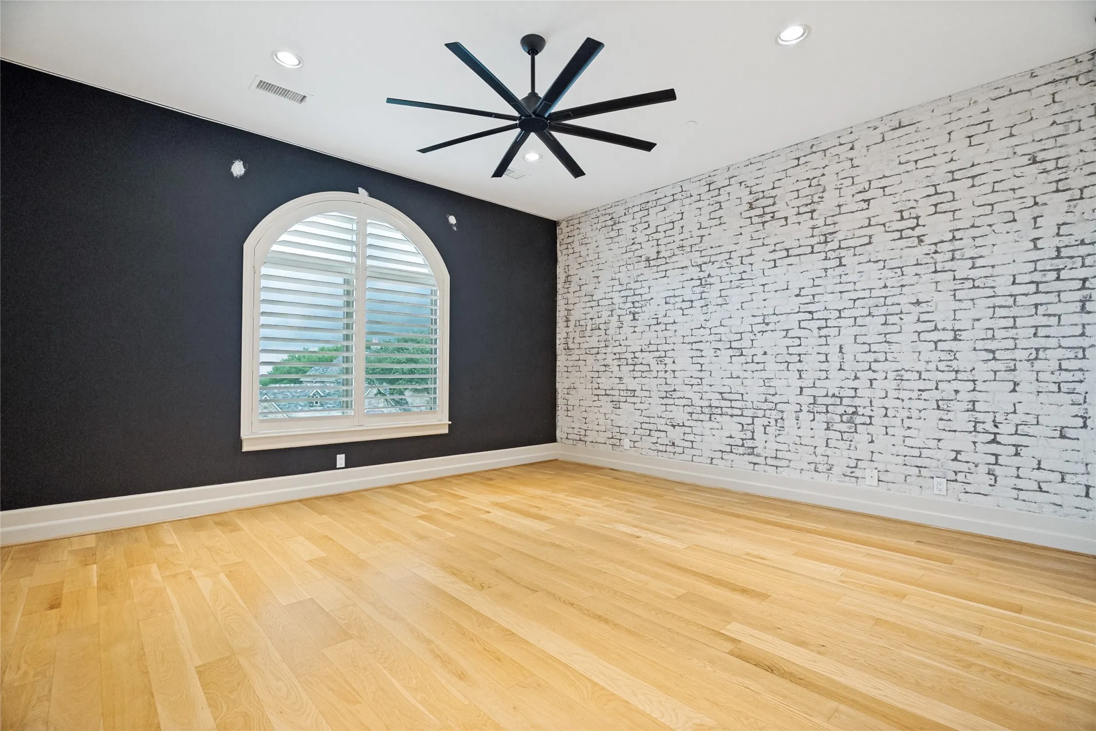 Single Family Residence For Sale in Denton County , 6432 Sudbury Road, Plano, Texas 75024, 6 Bedroom, 9 Bathroom, 4 Garage spaces, 13,265 Sqft, built in 2005, Price $7,999,000, mls#21277681, Real Estate Agent in Plano, Homes For Sale in Denton county, Homes For Sale in Plano, Realtor in Plano Texas, Real Estate Brokerage Independent Realty Texas, Luminita Cordes Realtor