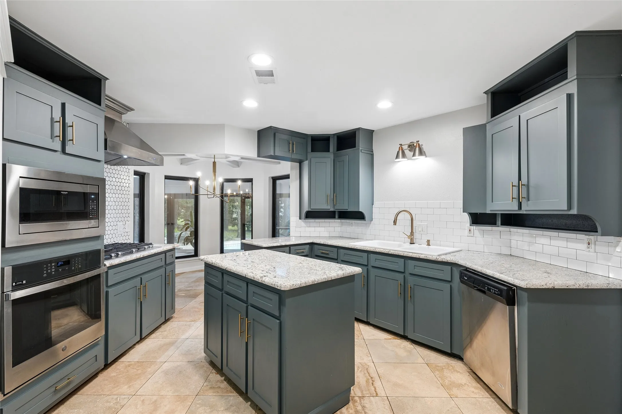 Updated kitchen with a breakfast seating area