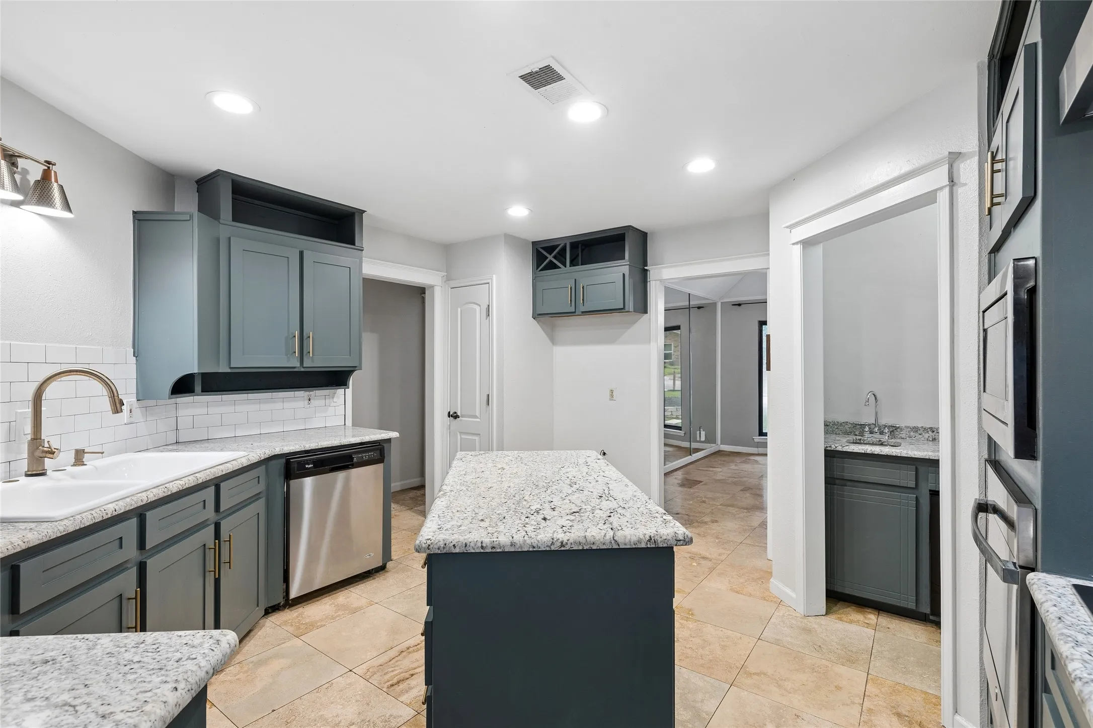 Updated kitchen with a breakfast seating area