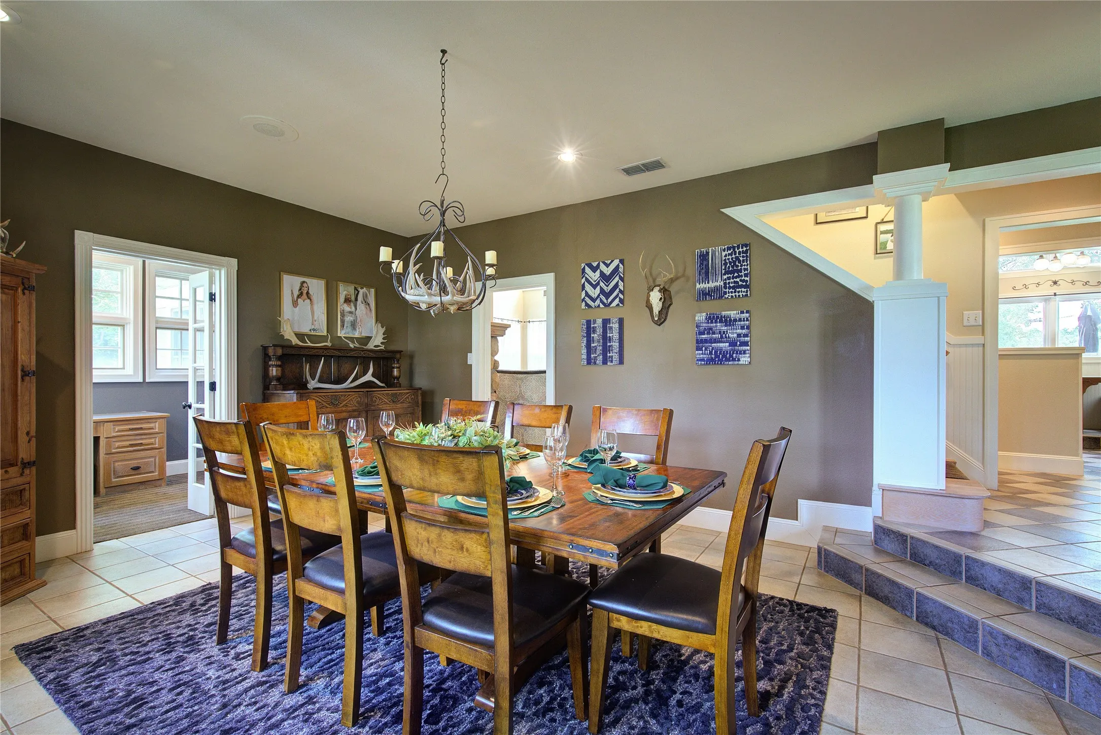 Single Family Residence For Sale in Hopkins County , 2 Jennifer Lane, Sulphur Springs, Texas 75482, 4 Bedroom, 4 Bathroom, 3 Garage spaces, 3,972 Sqft, built in 1997, mls#21275734, Real Estate Agent in Sulphur Springs, Homes For Sale in Hopkins county, Homes For Sale in Sulphur Springs, Realtor in Sulphur Springs Texas, Real Estate Brokerage Independent Realty Texas, Luminita Cordes Realtor