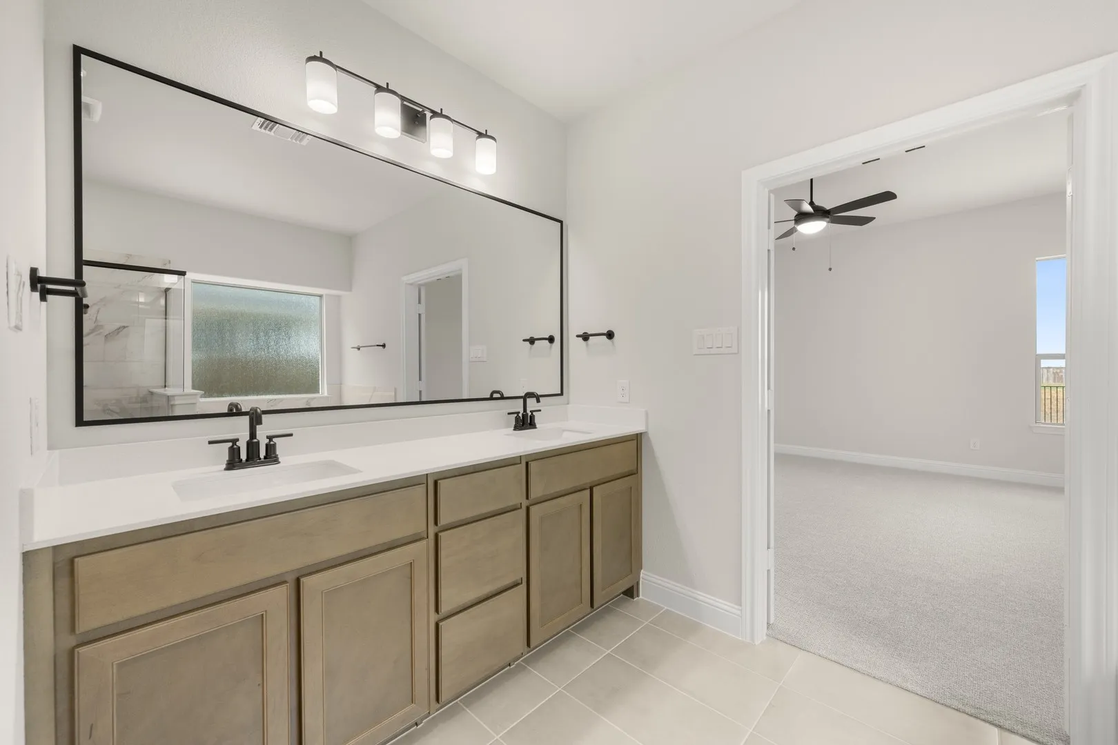 DFW-Silo Mills-Concept 3015-7861 Barley Field Street-Primary Suite-Risewell Homes-5