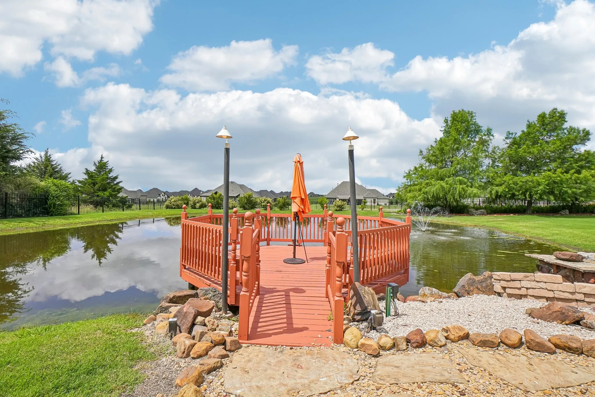 Pond & dock for fishing