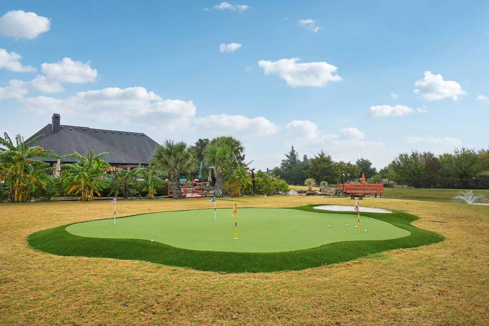 Private putting green