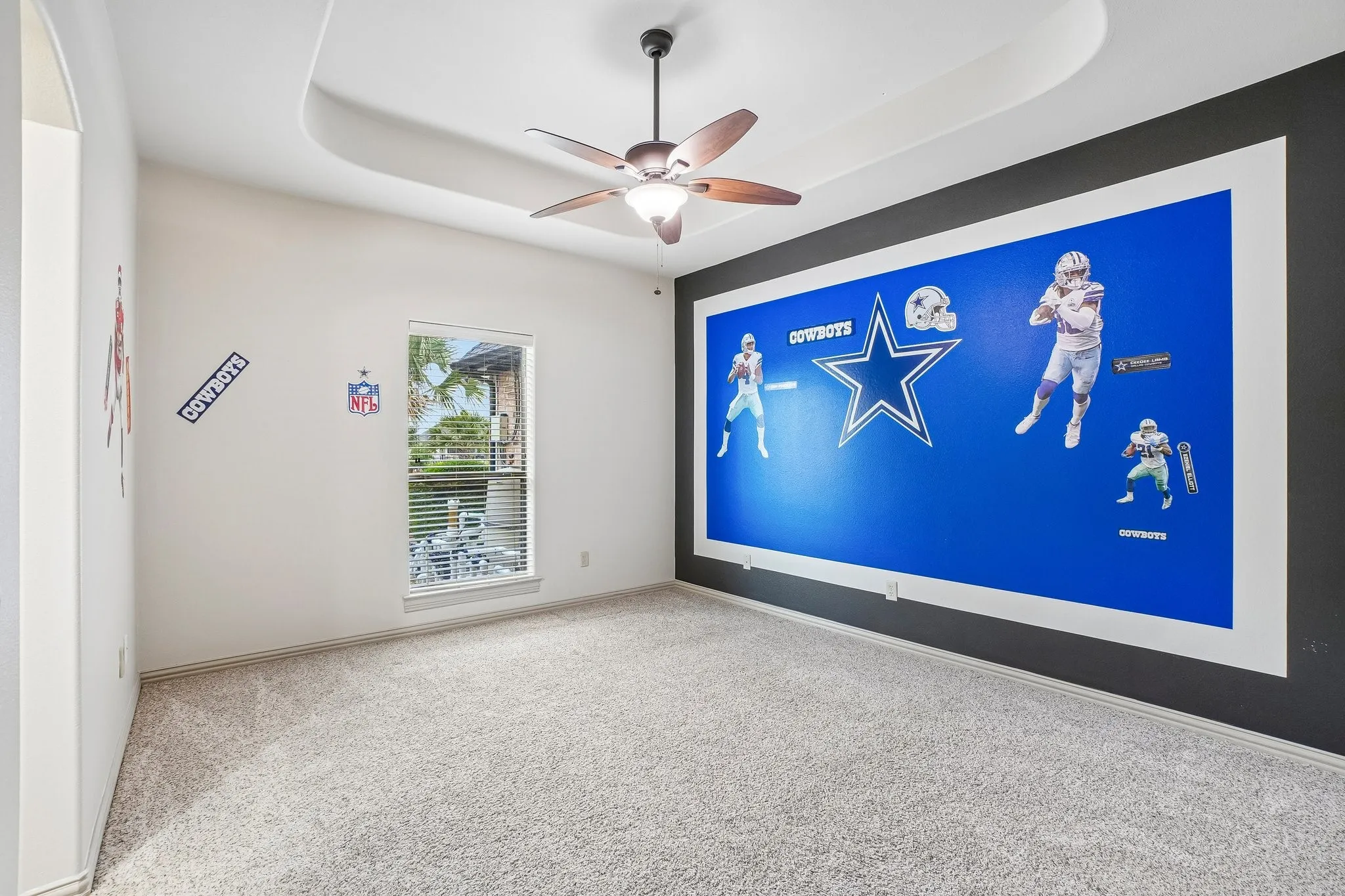 Sports bedroom with jack-n-jill bathroom