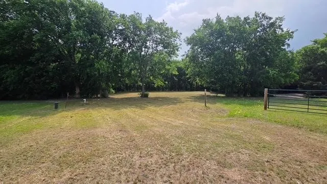 Unimproved Land For Sale in Fannin County , 100 Block Ross Avenue, Trenton, Texas 75490, 0, 0, Garage spaces, 0 Sqft, built in 0, Price $224,500, mls#21277792, Real Estate Agent in Trenton, Homes For Sale in Fannin county, Homes For Sale in Trenton, Realtor in Trenton Texas, Real Estate Brokerage Independent Realty Texas, Luminita Cordes Realtor