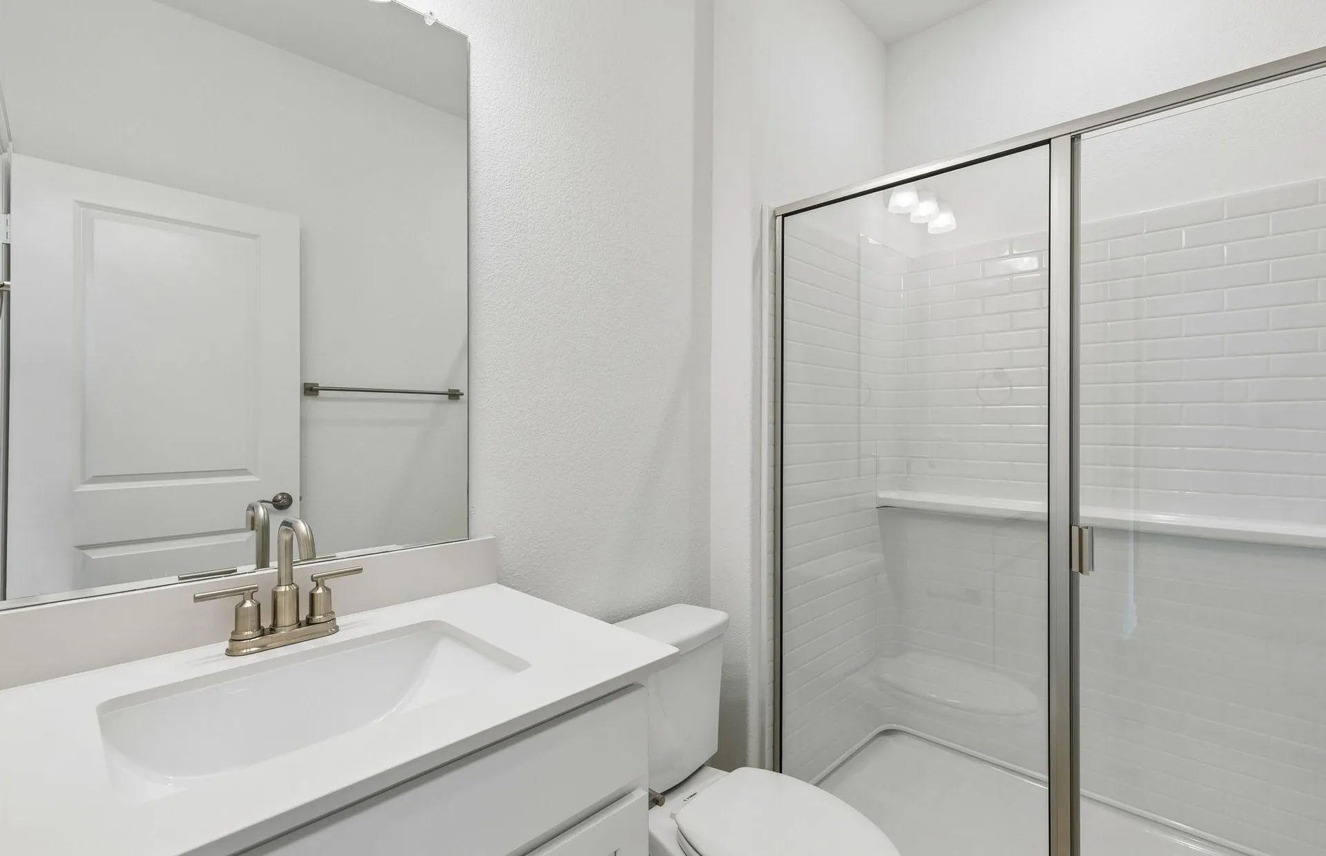 Secondary bath on first level