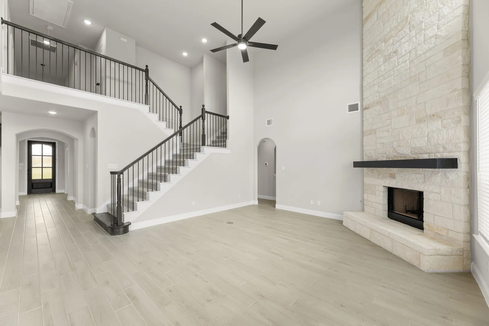 DFW-Lovers Landing-Concept 3218-915 Allegro Avenue-Family room2-Risewell Homes