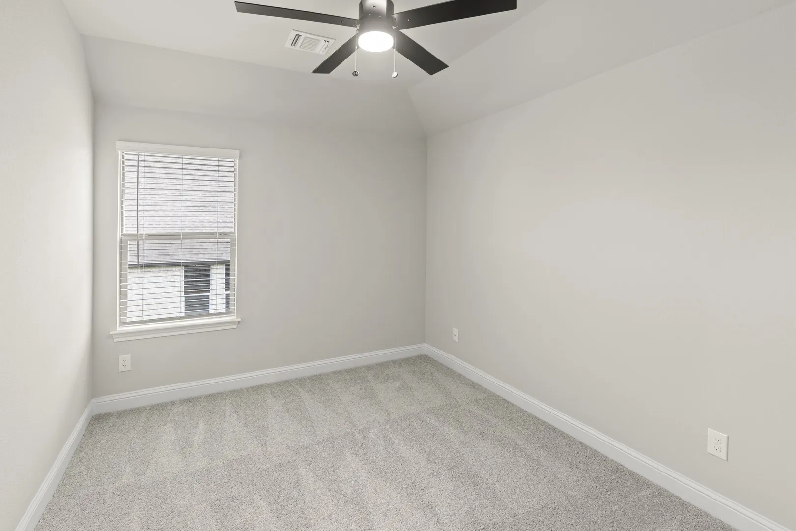DFW-Lovers Landing-Concept 3218-915 Allegro Avenue-Bedroom 5-Risewell Homes