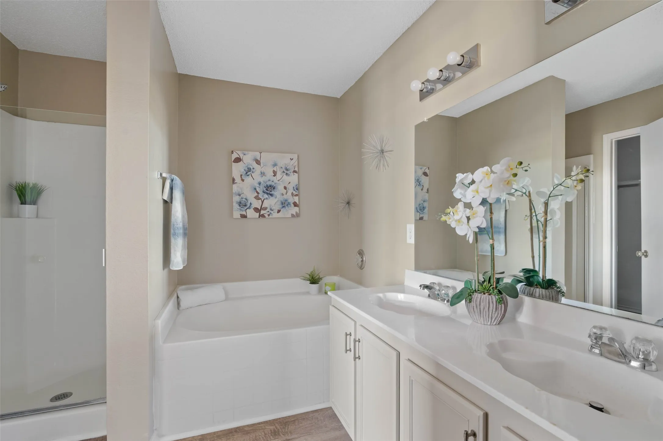 Single Family Residence For Rent in Dallas County , 1308 Dawson Way, Mesquite, Texas 75181, 4 Bedrooms, 3 Bathrooms, 2 Garage spaces, 2,476 Sqft, built in 2004, Price $3,500, mls#21267209, Real Estate Agent in Mesquite, Homes For Rent in Dallas county, Homes For Rent in Mesquite, Realtor in Mesquite Texas, Real Estate Brokerage Independent Realty Texas, Luminita Cordes Realtor