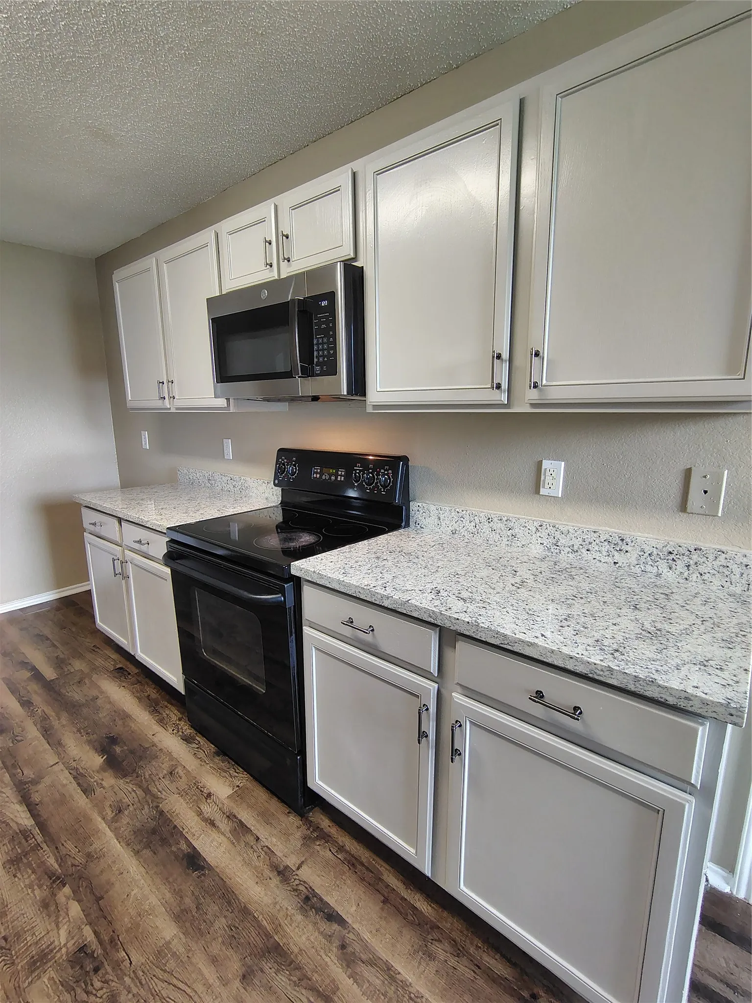 Single Family Residence For Rent in Dallas County , 1308 Dawson Way, Mesquite, Texas 75181, 4 Bedrooms, 3 Bathrooms, 2 Garage spaces, 2,476 Sqft, built in 2004, Price $3,500, mls#21267209, Real Estate Agent in Mesquite, Homes For Rent in Dallas county, Homes For Rent in Mesquite, Realtor in Mesquite Texas, Real Estate Brokerage Independent Realty Texas, Luminita Cordes Realtor