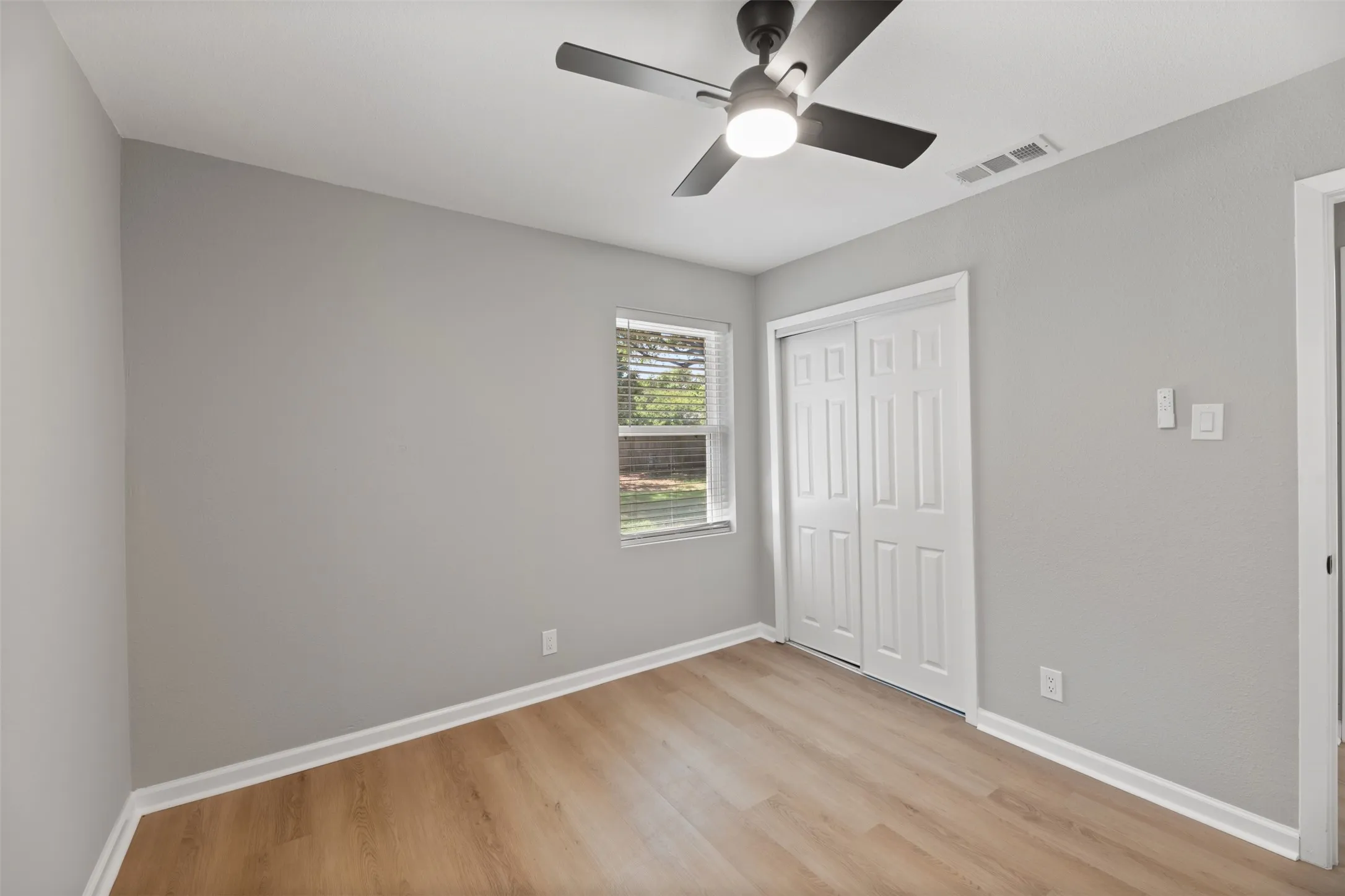 Single Family Residence For Sale in Dallas County , 500 Dover Drive, Richardson, Texas 75080, 3 Bedroom, 2 Bathroom, Garage spaces, 1,665 Sqft, built in 1958, mls#21275140, Real Estate Agent in Richardson, Homes For Sale in Dallas county, Homes For Sale in Richardson, Realtor in Richardson Texas, Real Estate Brokerage Independent Realty Texas, Luminita Cordes Realtor