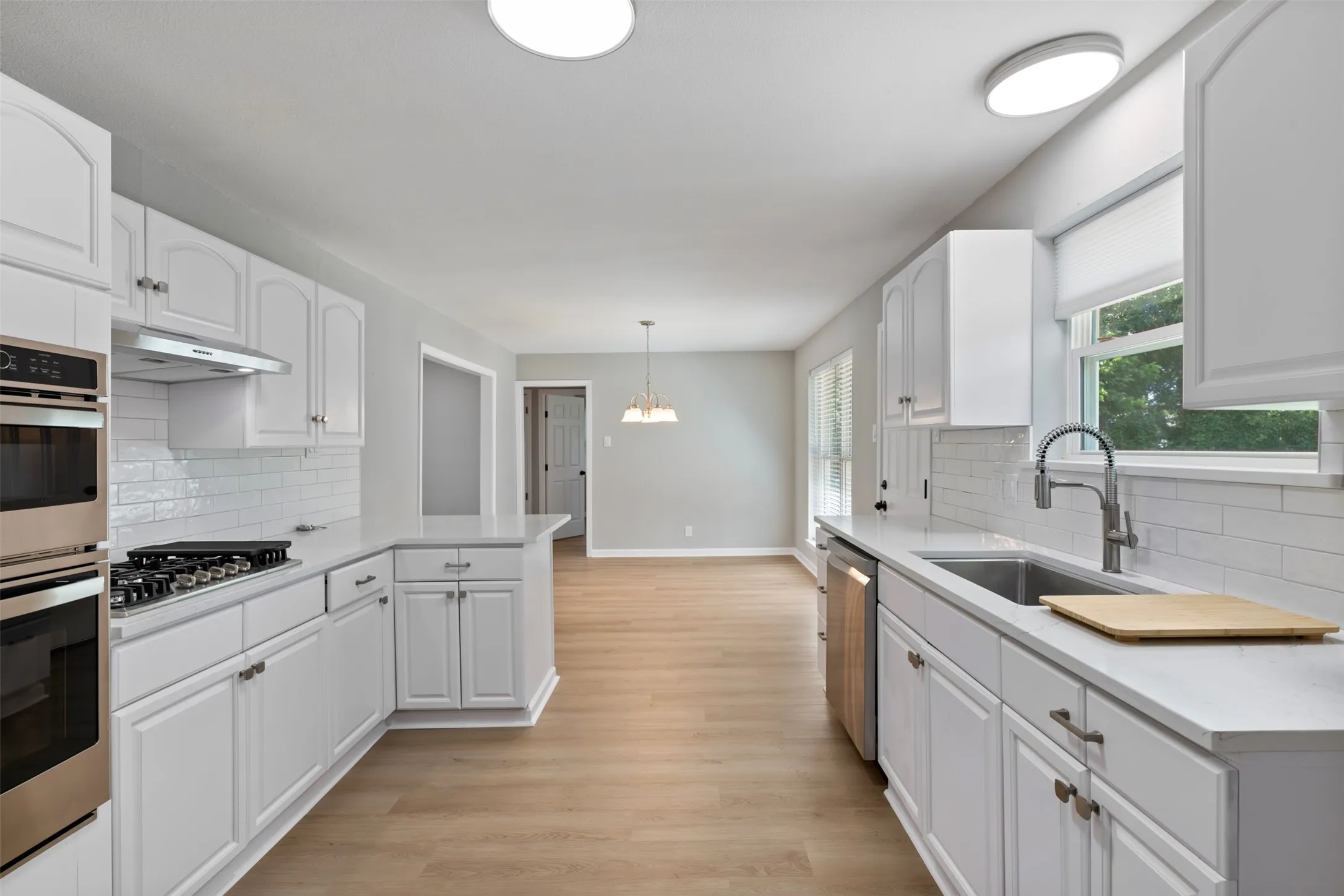 Single Family Residence For Sale in Dallas County , 500 Dover Drive, Richardson, Texas 75080, 3 Bedroom, 2 Bathroom, Garage spaces, 1,665 Sqft, built in 1958, mls#21275140, Real Estate Agent in Richardson, Homes For Sale in Dallas county, Homes For Sale in Richardson, Realtor in Richardson Texas, Real Estate Brokerage Independent Realty Texas, Luminita Cordes Realtor
