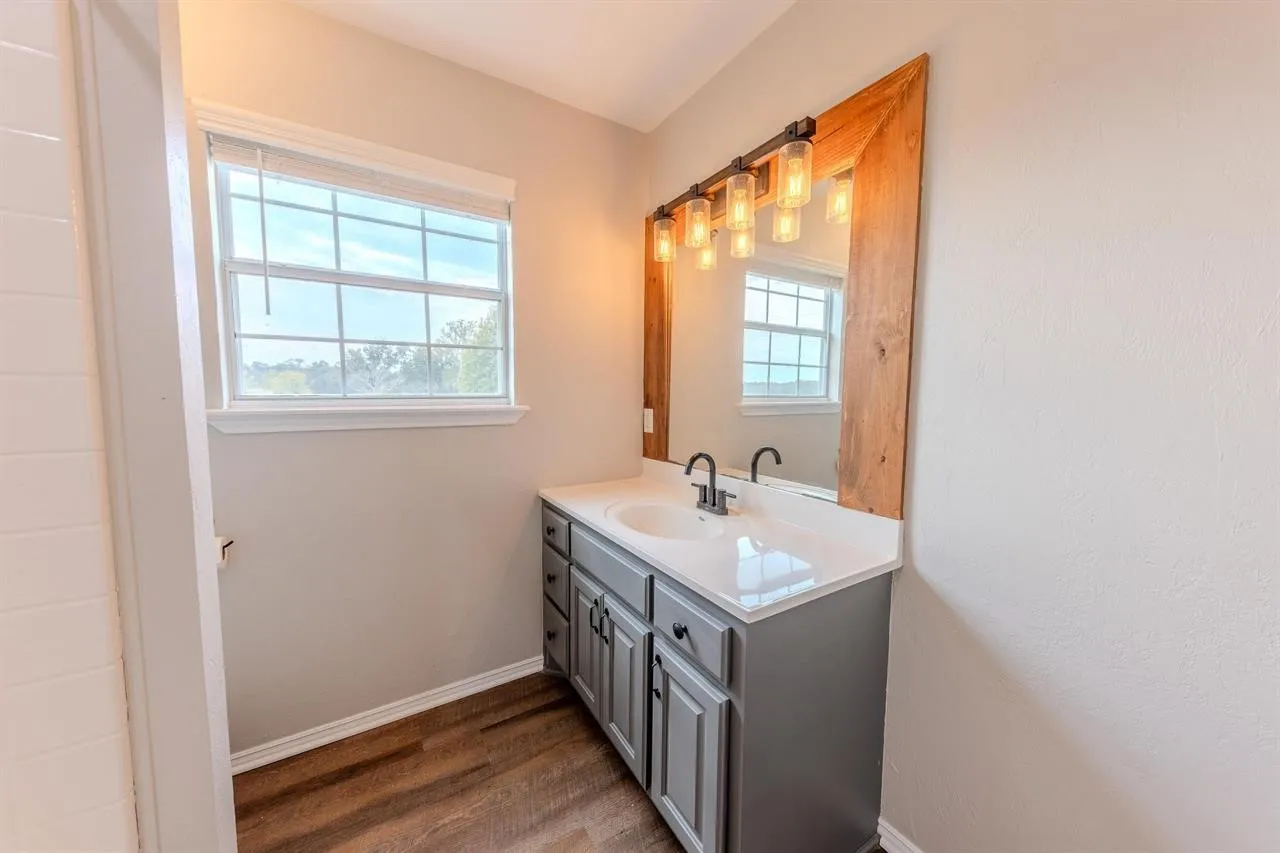 Single Family Residence For Sale in Wood County , 5300 N Hwy 37, Winnsboro, Texas 75494, 3 Bedroom, 2 Bathroom, 2 Garage spaces, 1,738 Sqft, built in 2005, mls#21277881, Real Estate Agent in Winnsboro, Homes For Sale in Wood county, Homes For Sale in Winnsboro, Realtor in Winnsboro Texas, Real Estate Brokerage Independent Realty Texas, Luminita Cordes Realtor