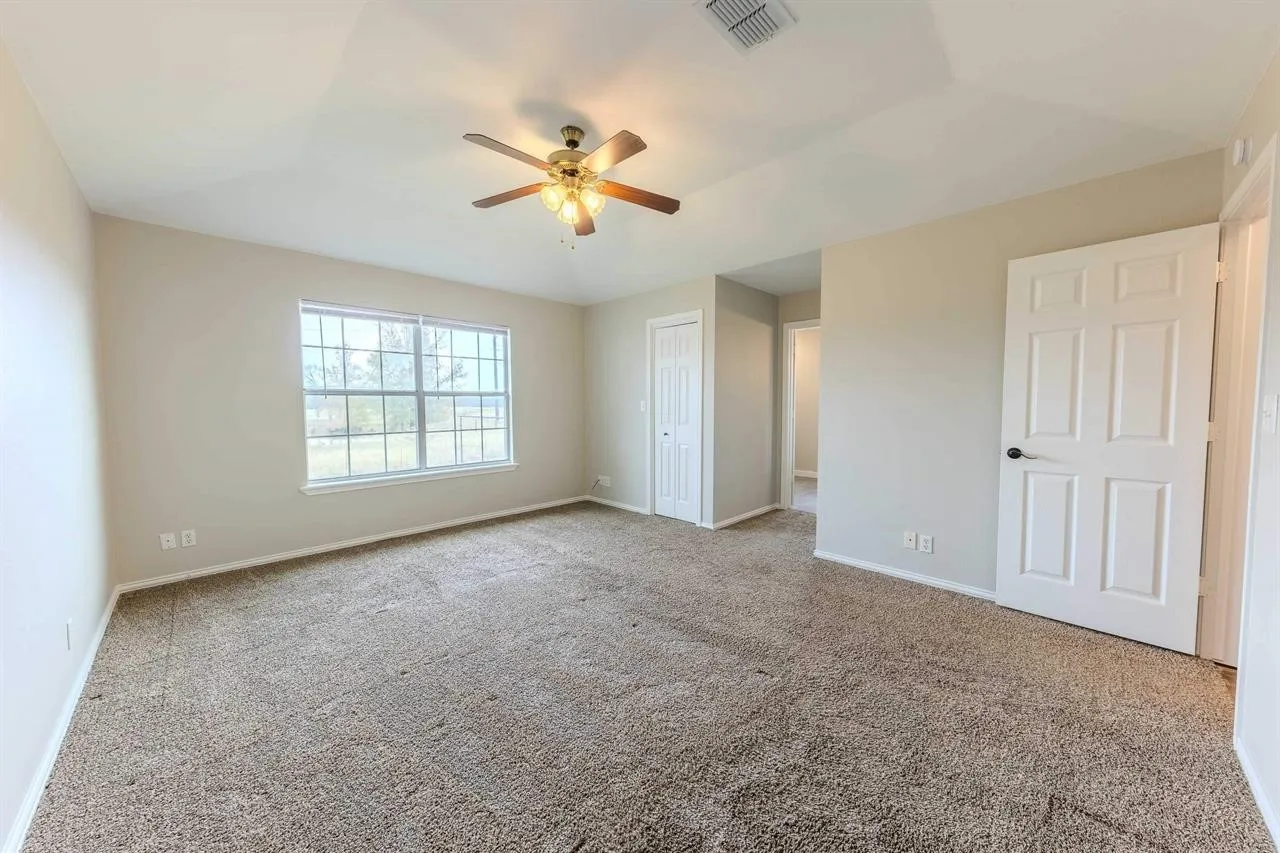 Single Family Residence For Sale in Wood County , 5300 N Hwy 37, Winnsboro, Texas 75494, 3 Bedroom, 2 Bathroom, 2 Garage spaces, 1,738 Sqft, built in 2005, mls#21277881, Real Estate Agent in Winnsboro, Homes For Sale in Wood county, Homes For Sale in Winnsboro, Realtor in Winnsboro Texas, Real Estate Brokerage Independent Realty Texas, Luminita Cordes Realtor