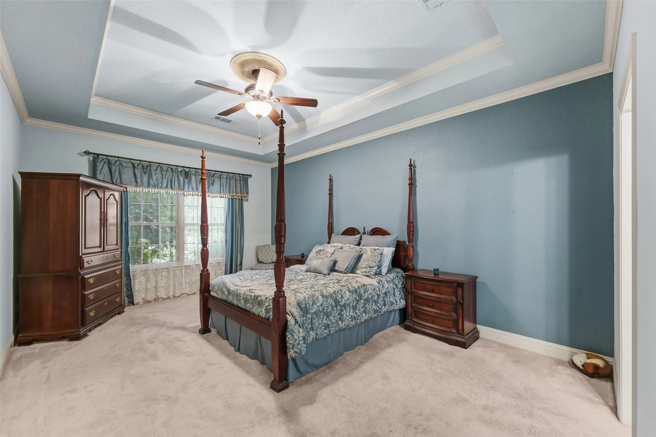 Huge master bedroom