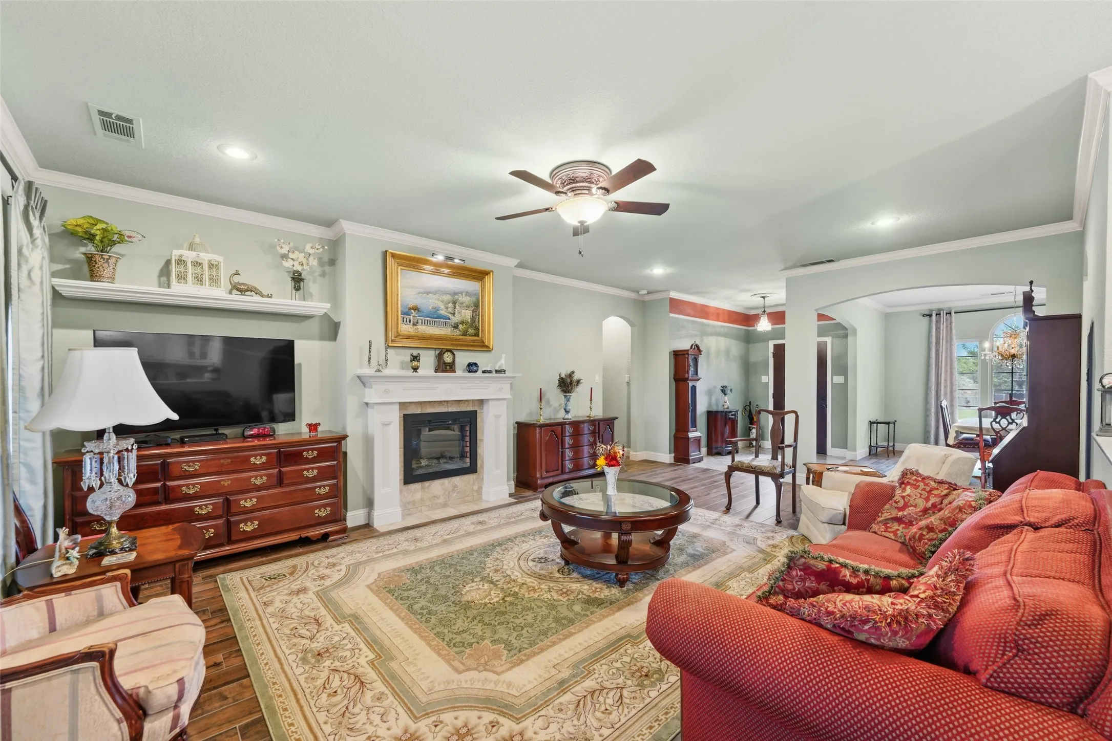 Spacious living area