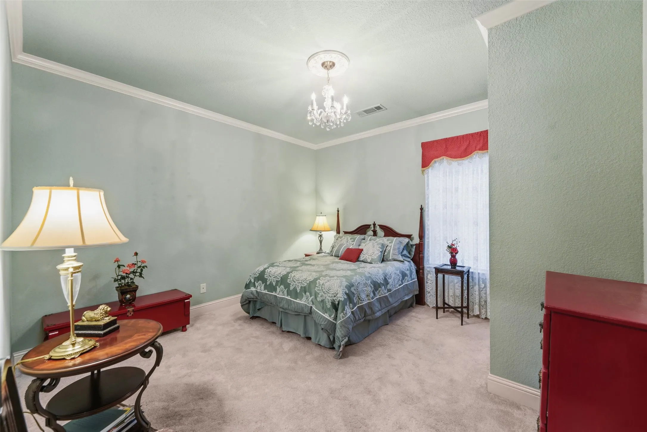 Second bedroom