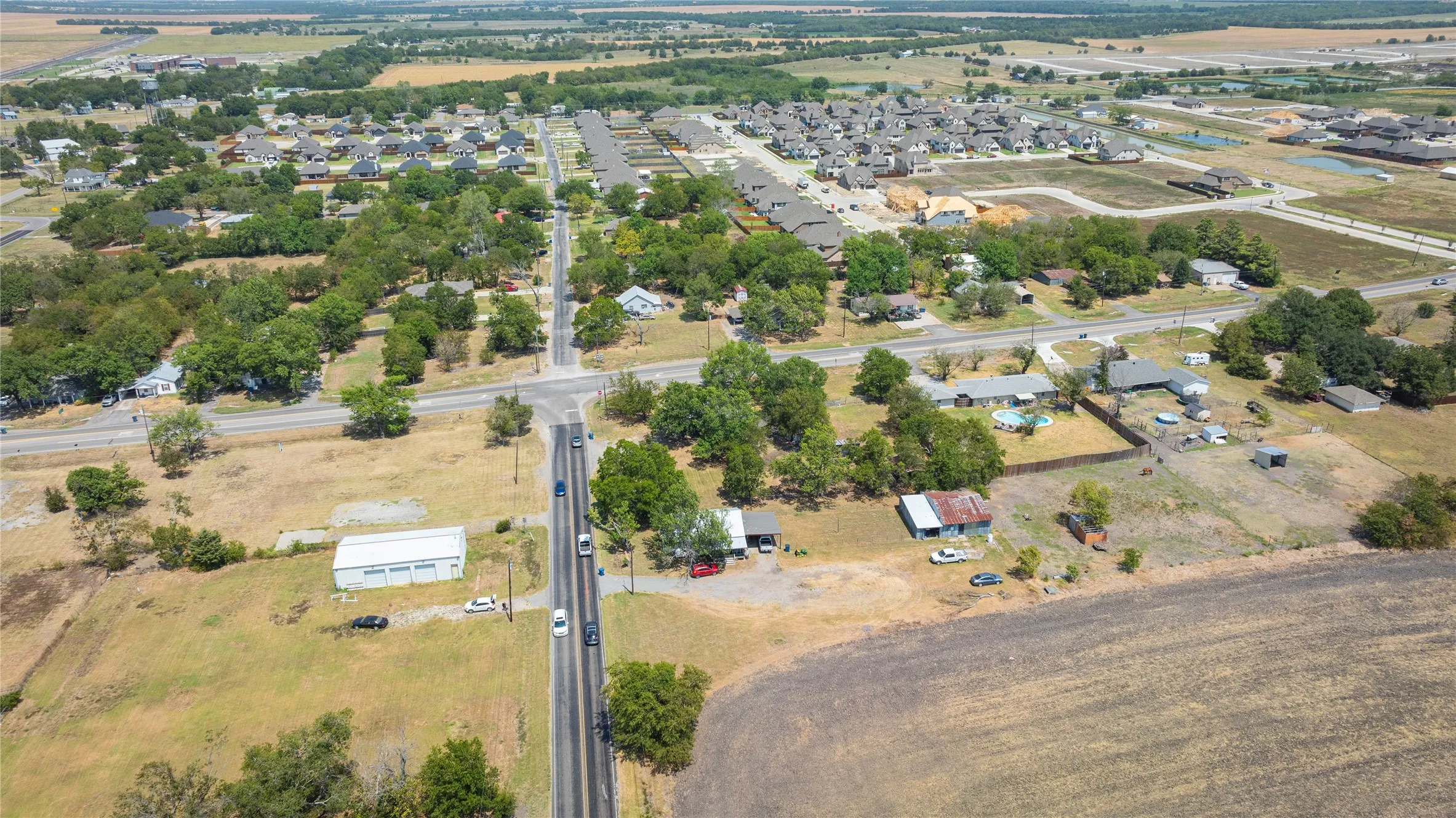Single Family Residence For Sale in Collin County , 503 East Street, Josephine, Texas 75173, 2 Bedroom, 1 Bathroom, Garage spaces, 1,096 Sqft, built in 1951, mls#21277920, Real Estate Agent in Josephine, Homes For Sale in Collin county, Homes For Sale in Josephine, Realtor in Josephine Texas, Real Estate Brokerage Independent Realty Texas, Luminita Cordes Realtor
