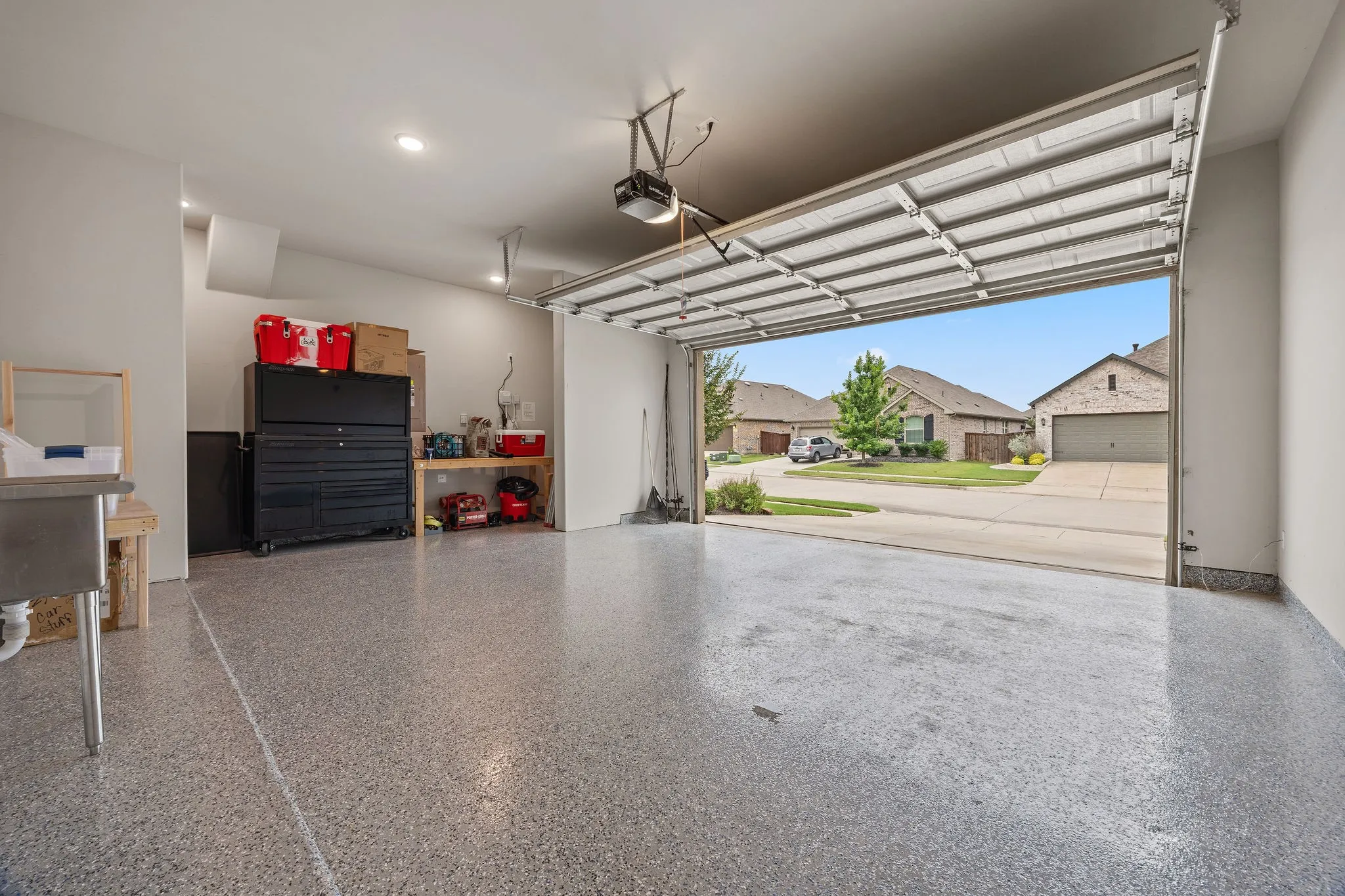 Single Family Residence For Sale in Denton County , 3912 Primrose Drive, Aubrey, Texas 76227, 4 Bedroom, 3 Bathroom, 2 Garage spaces, 2,266 Sqft, built in 2019, mls#21276182, Real Estate Agent in Aubrey, Homes For Sale in Denton county, Homes For Sale in Aubrey, Realtor in Aubrey Texas, Real Estate Brokerage Independent Realty Texas, Luminita Cordes Realtor