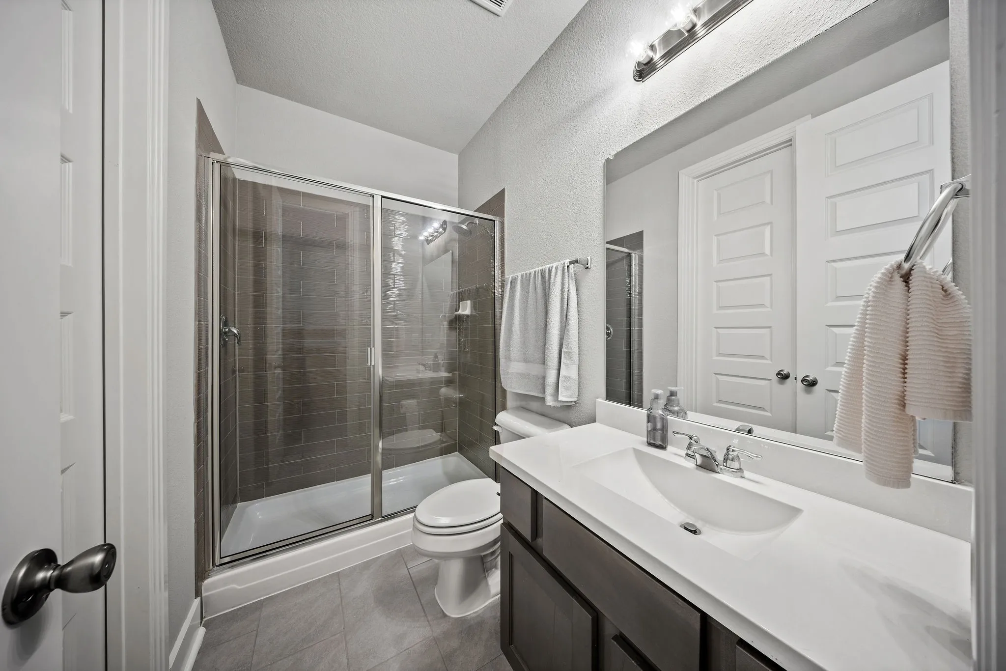 Single Family Residence For Sale in Denton County , 3912 Primrose Drive, Aubrey, Texas 76227, 4 Bedroom, 3 Bathroom, 2 Garage spaces, 2,266 Sqft, built in 2019, mls#21276182, Real Estate Agent in Aubrey, Homes For Sale in Denton county, Homes For Sale in Aubrey, Realtor in Aubrey Texas, Real Estate Brokerage Independent Realty Texas, Luminita Cordes Realtor