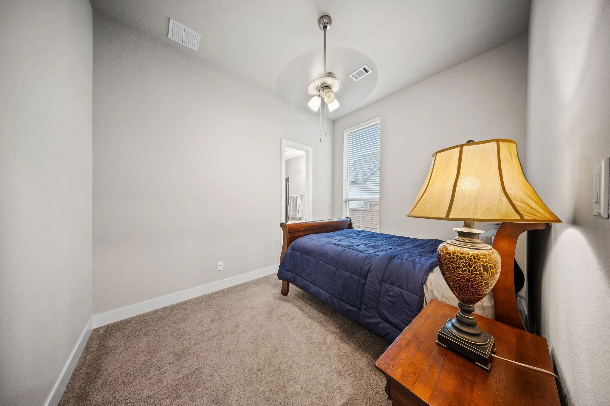 Single Family Residence For Sale in Denton County , 3912 Primrose Drive, Aubrey, Texas 76227, 4 Bedroom, 3 Bathroom, 2 Garage spaces, 2,266 Sqft, built in 2019, mls#21276182, Real Estate Agent in Aubrey, Homes For Sale in Denton county, Homes For Sale in Aubrey, Realtor in Aubrey Texas, Real Estate Brokerage Independent Realty Texas, Luminita Cordes Realtor