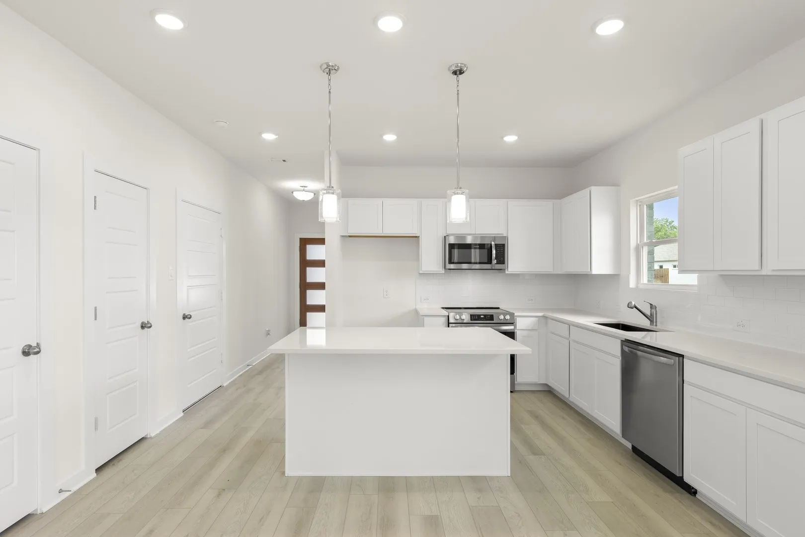 Single Family Residence For Sale in Fannin County , 1227 Anderson Drive, Trenton, Texas 75490, 3 Bedroom, 2 Bathroom, 2 Garage spaces, 1,640 Sqft, built in 2026, mls#21277952, Real Estate Agent in Trenton, Homes For Sale in Fannin county, Homes For Sale in Trenton, Realtor in Trenton Texas, Real Estate Brokerage Independent Realty Texas, Luminita Cordes Realtor